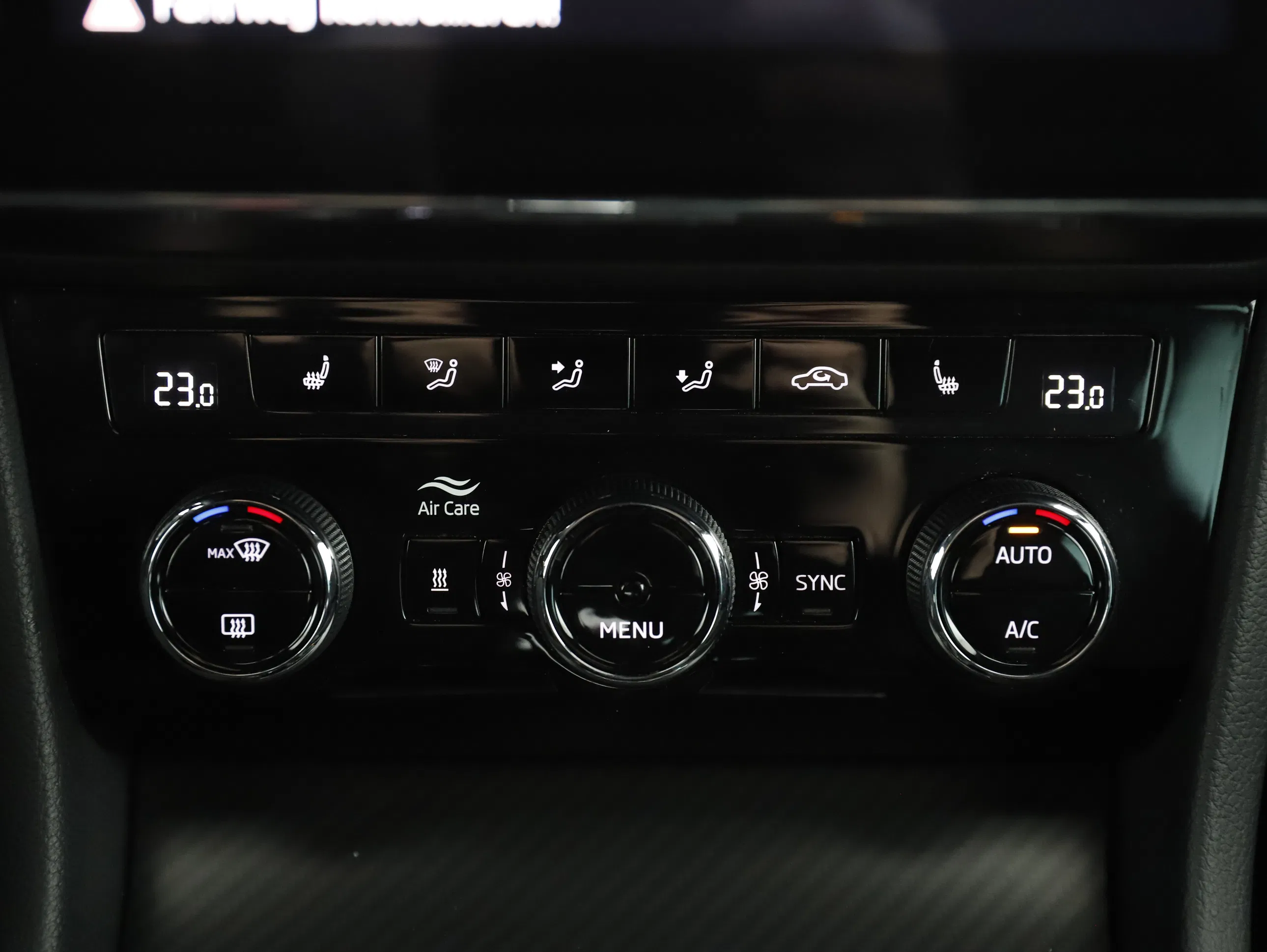 Skoda Superb Combi 1.4 TSI iV Sportline | Bild 18 von 31