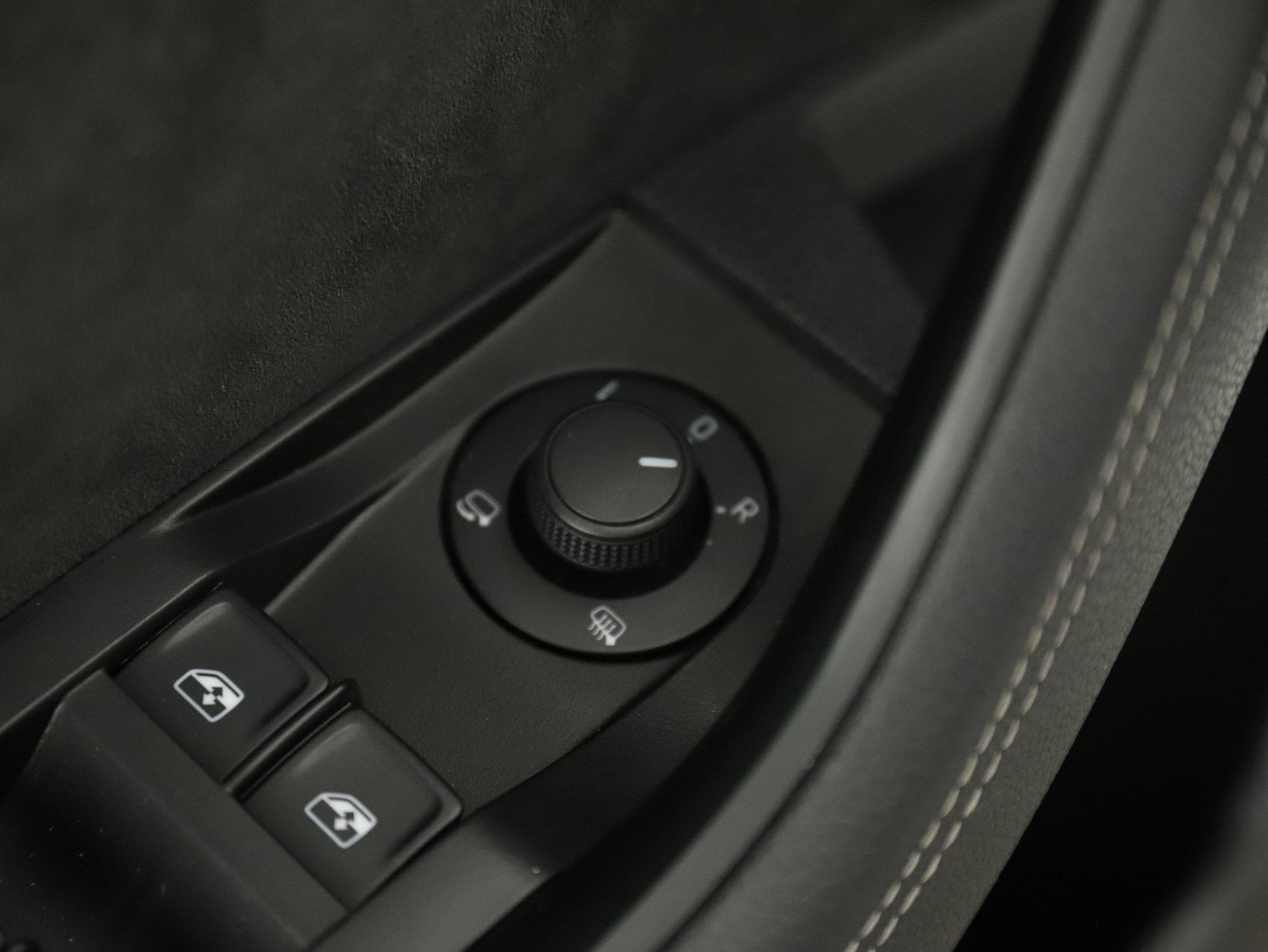 Skoda Superb Combi 1.4 TSI iV Sportline | Bild 19 von 31