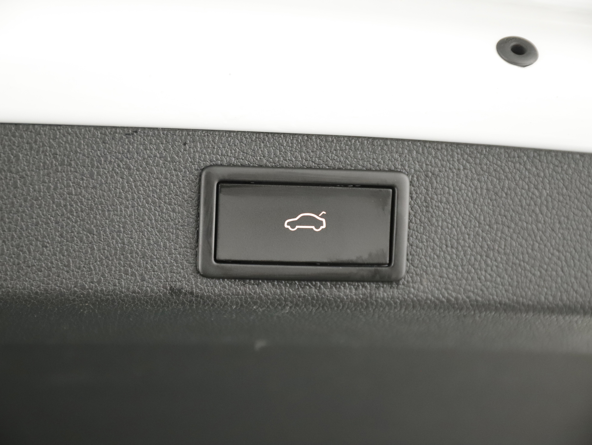 Skoda Superb Combi 1.4 TSI iV Sportline | Bild 21 von 31