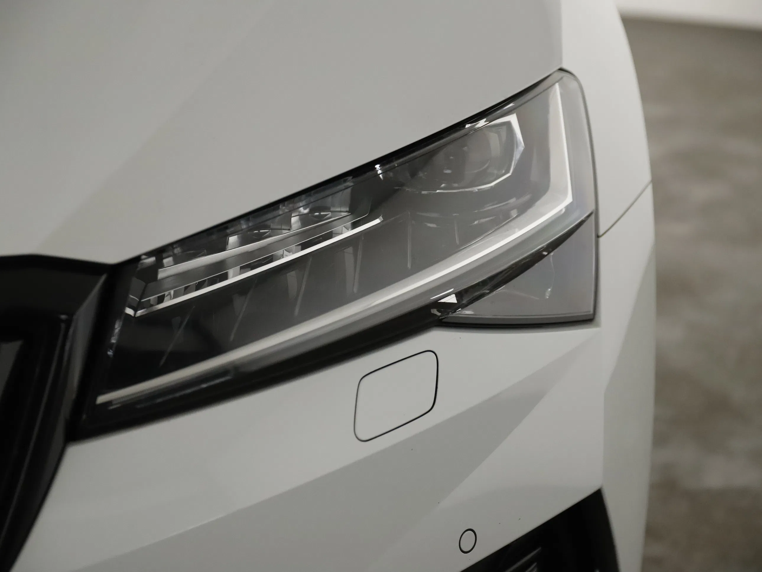 Skoda Superb Combi 1.4 TSI iV Sportline | Bild 22 von 31