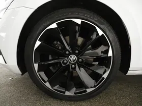 Skoda Superb Combi 1.4 TSI iV Sportline | Thumbnail 23 von 31