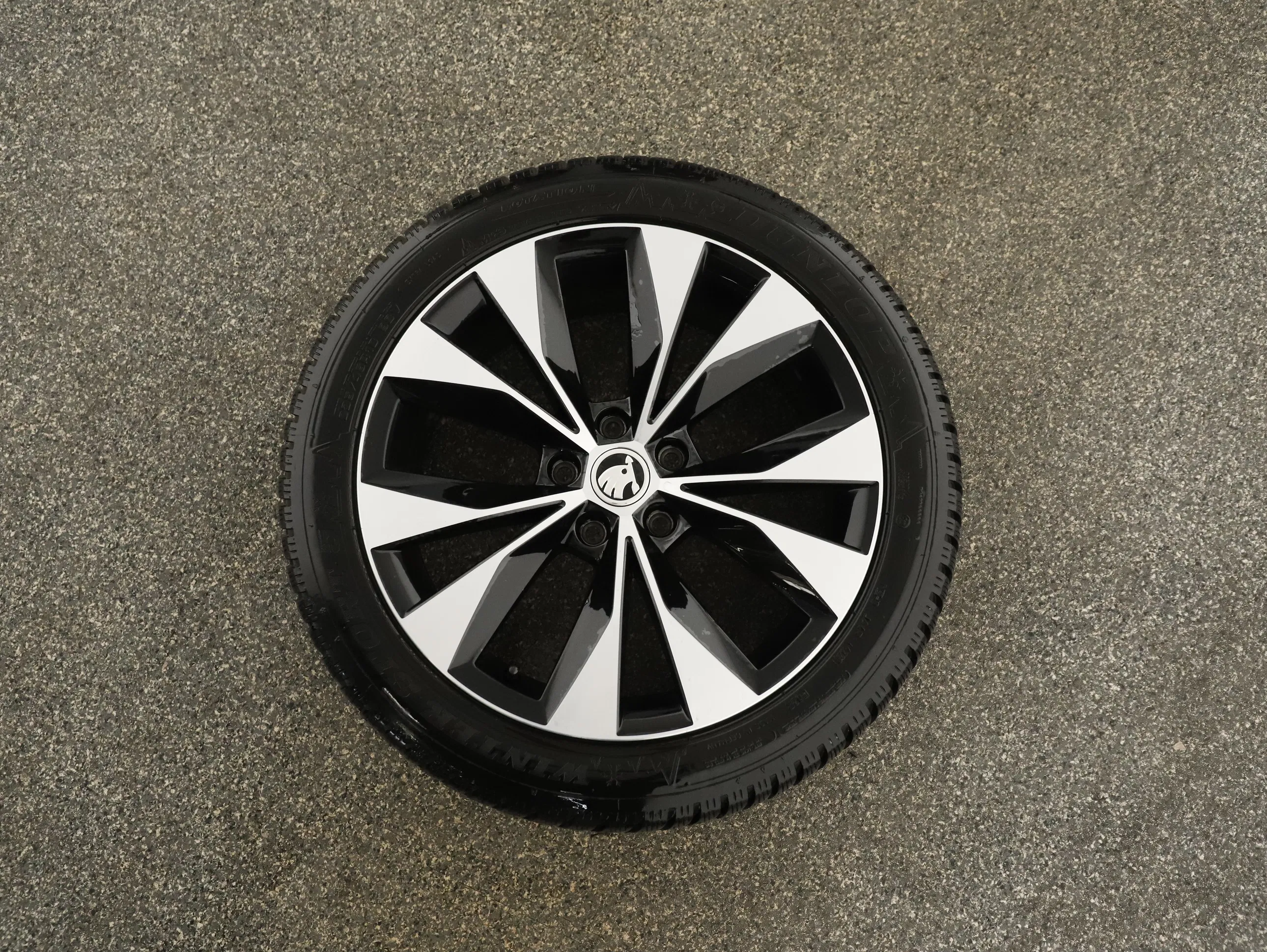 Skoda Superb Combi 1.4 TSI iV Sportline | Bild 25 von 31