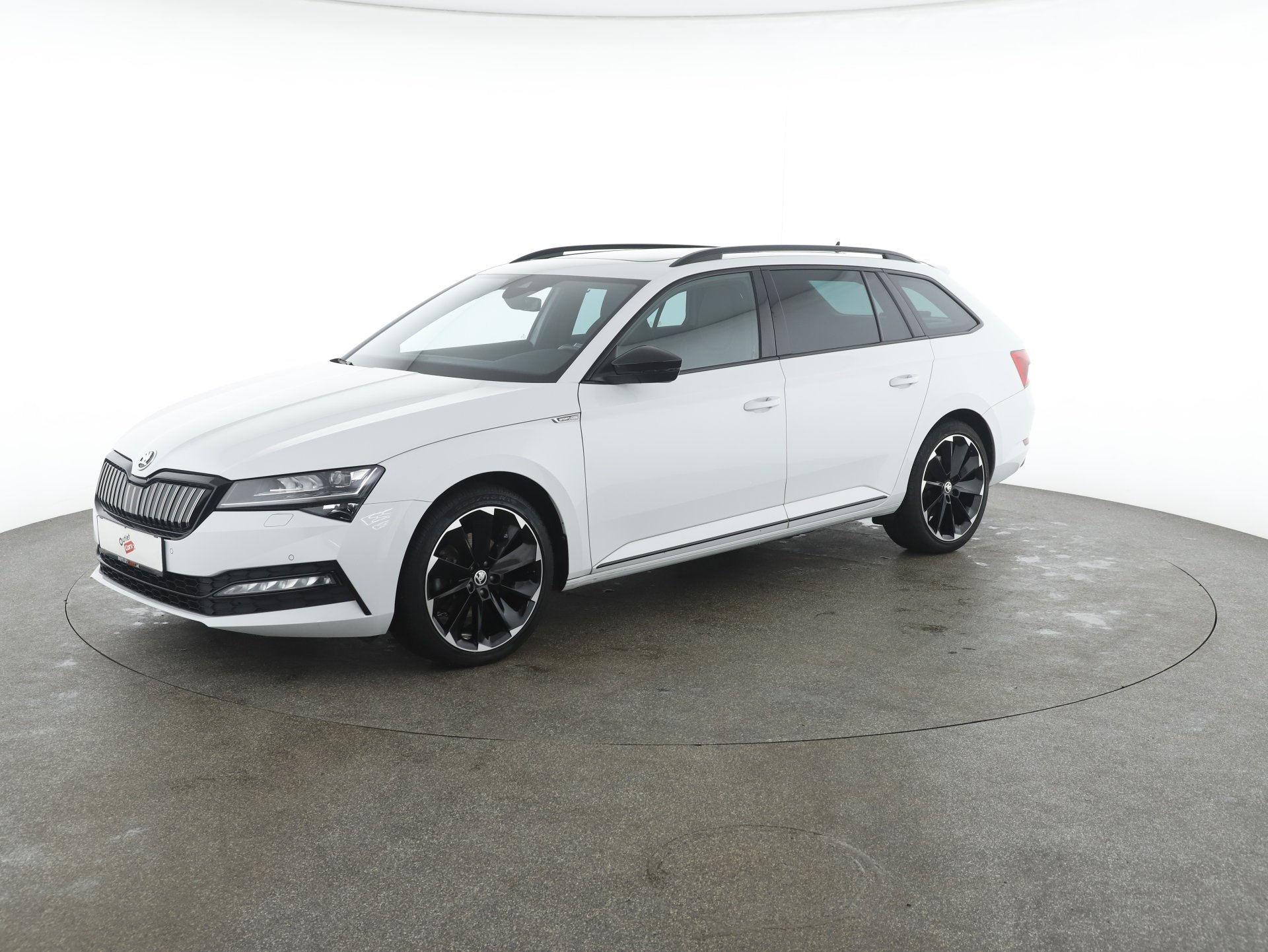 Skoda Superb Combi 1.4 TSI iV Sportline | Bild 26 von 31