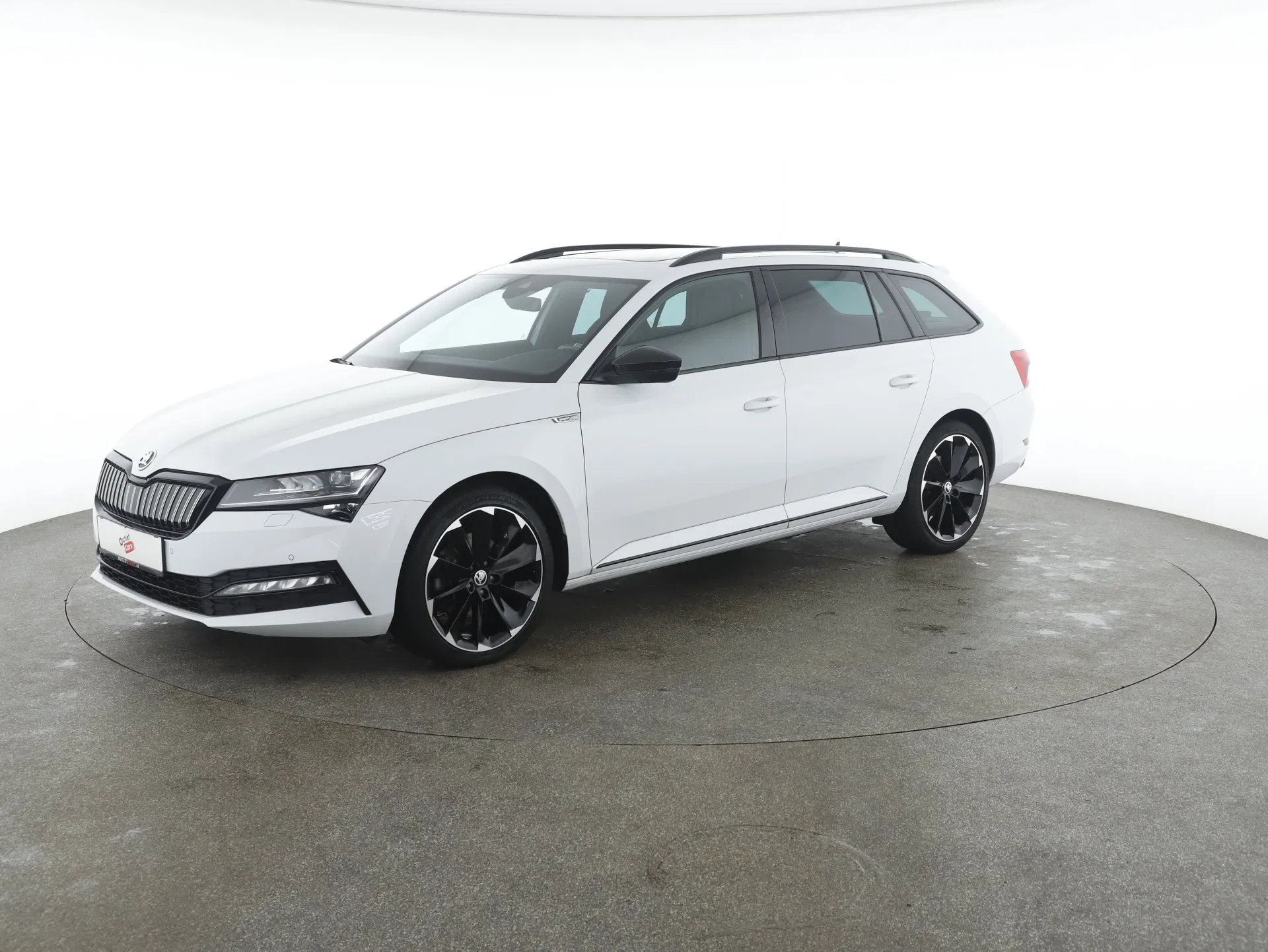 Skoda Superb Combi 1.4 TSI iV Sportline | Bild 26 von 31