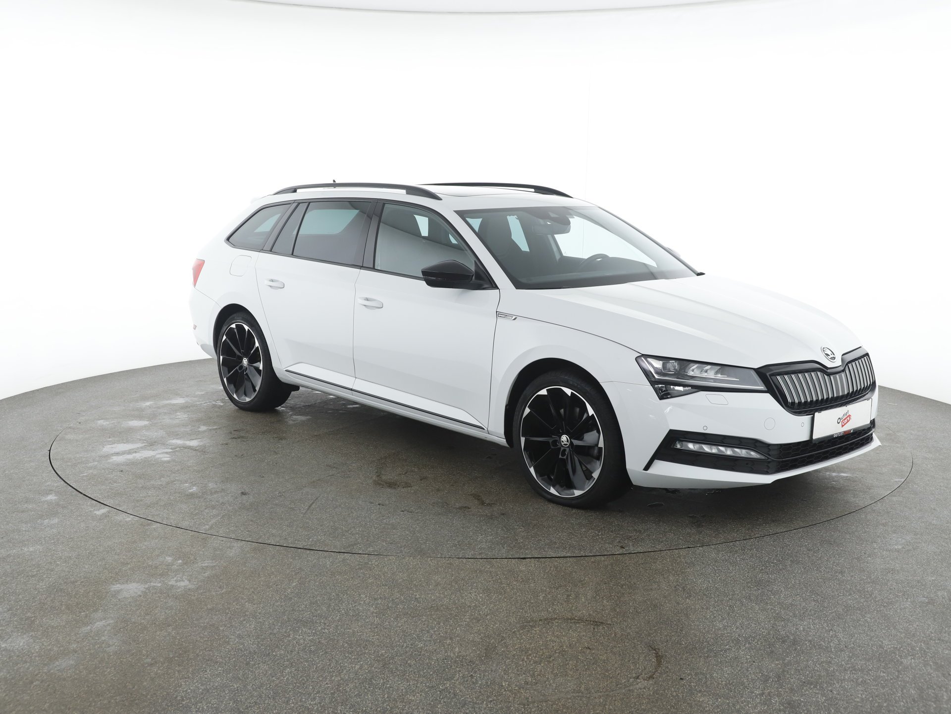 Skoda Superb Combi 1.4 TSI iV Sportline | Bild 28 von 31