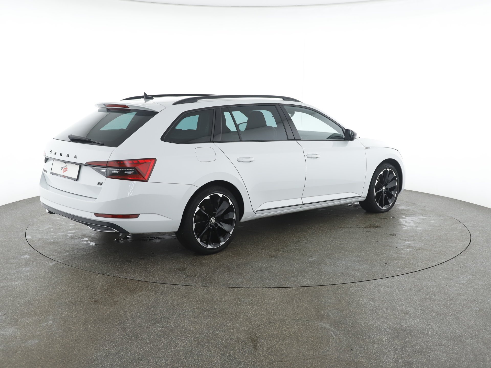 Skoda Superb Combi 1.4 TSI iV Sportline | Bild 30 von 31