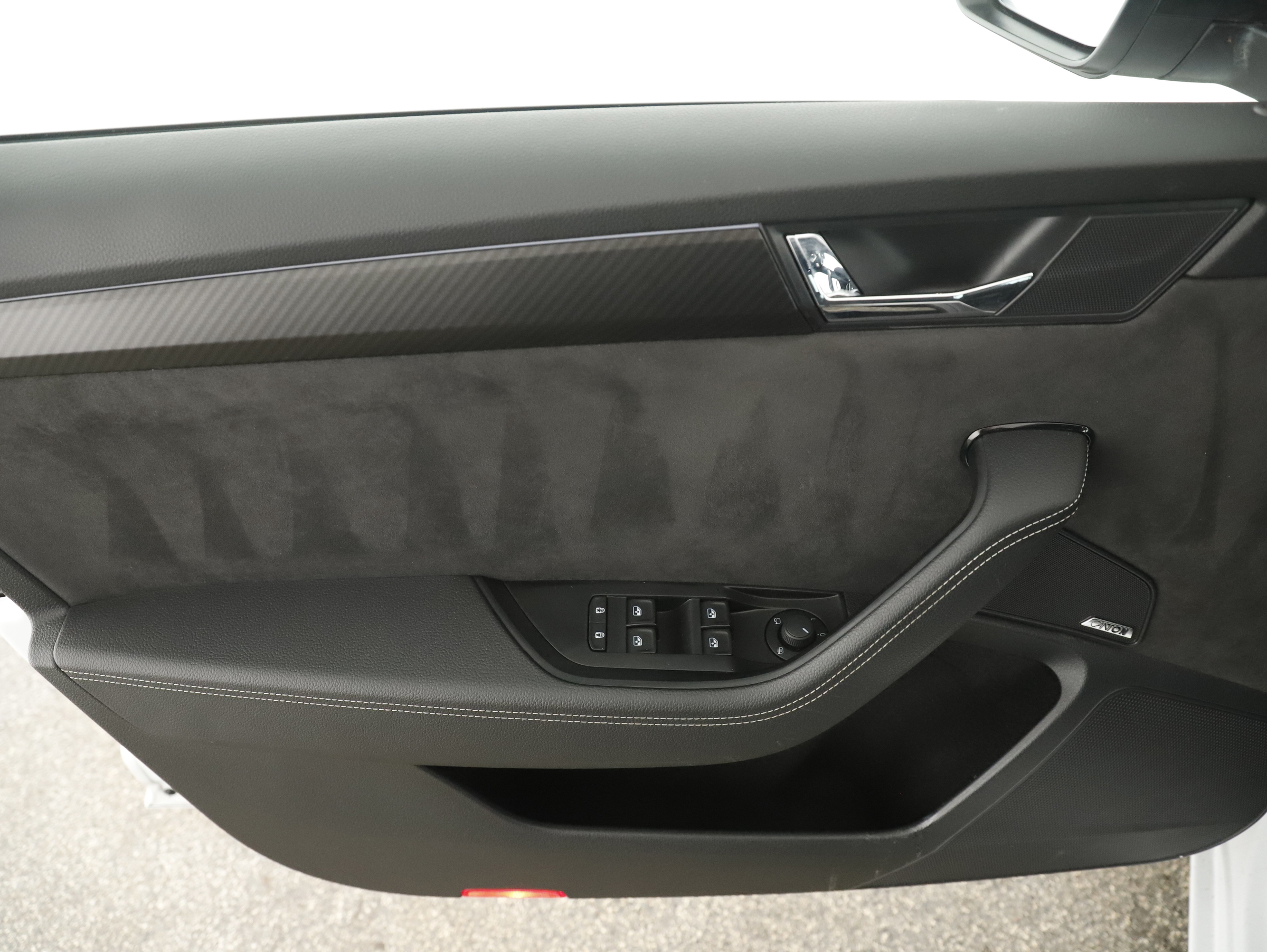 Skoda Superb Combi 1.4 TSI iV Sportline | Bild 5 von 31