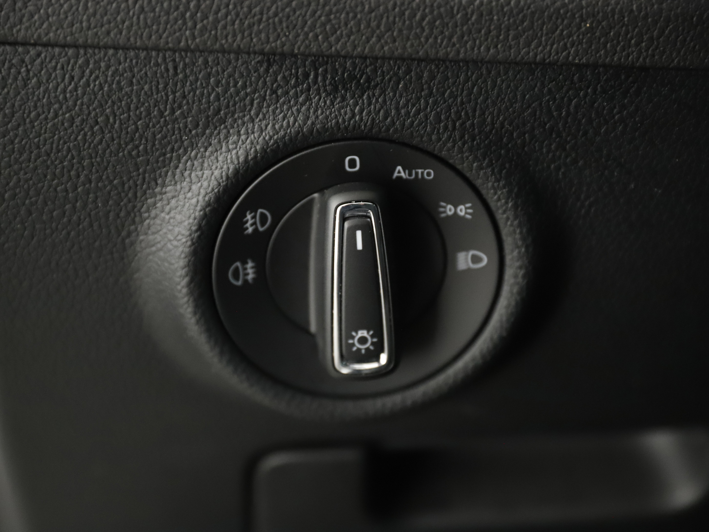 Skoda Superb Combi 1.4 TSI iV Sportline | Bild 6 von 31