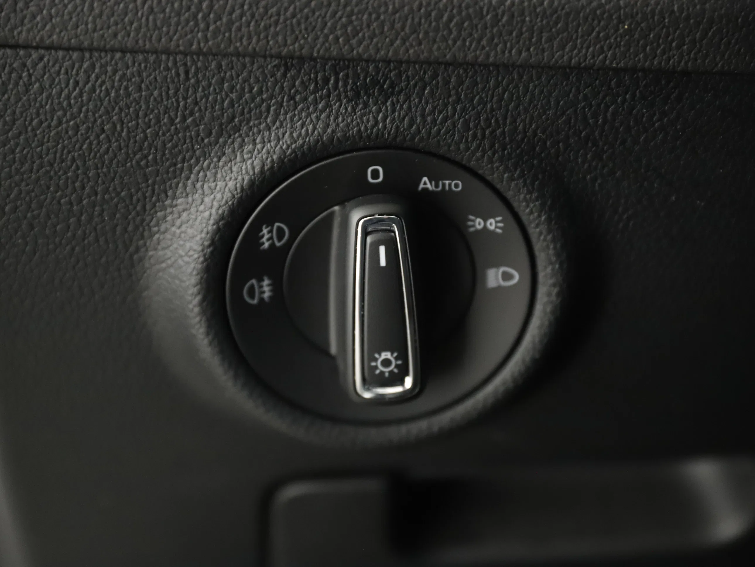 Skoda Superb Combi 1.4 TSI iV Sportline | Bild 6 von 31