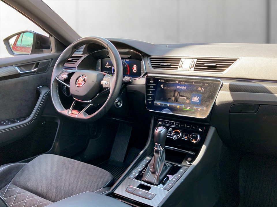 Skoda Superb Combi 1.4 TSI iV Sportline | Bild 11 von 23