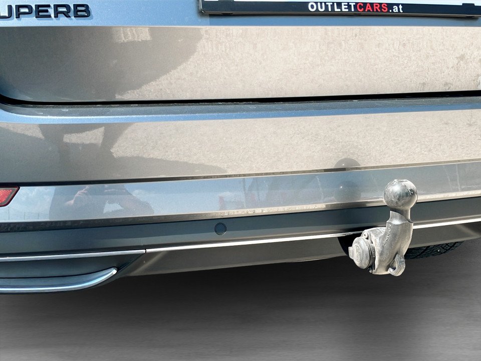 Skoda Superb Combi 1.4 TSI iV Sportline | Bild 14 von 23
