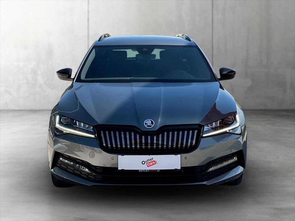 Skoda Superb Combi 1.4 TSI iV Sportline | Bild 4 von 23