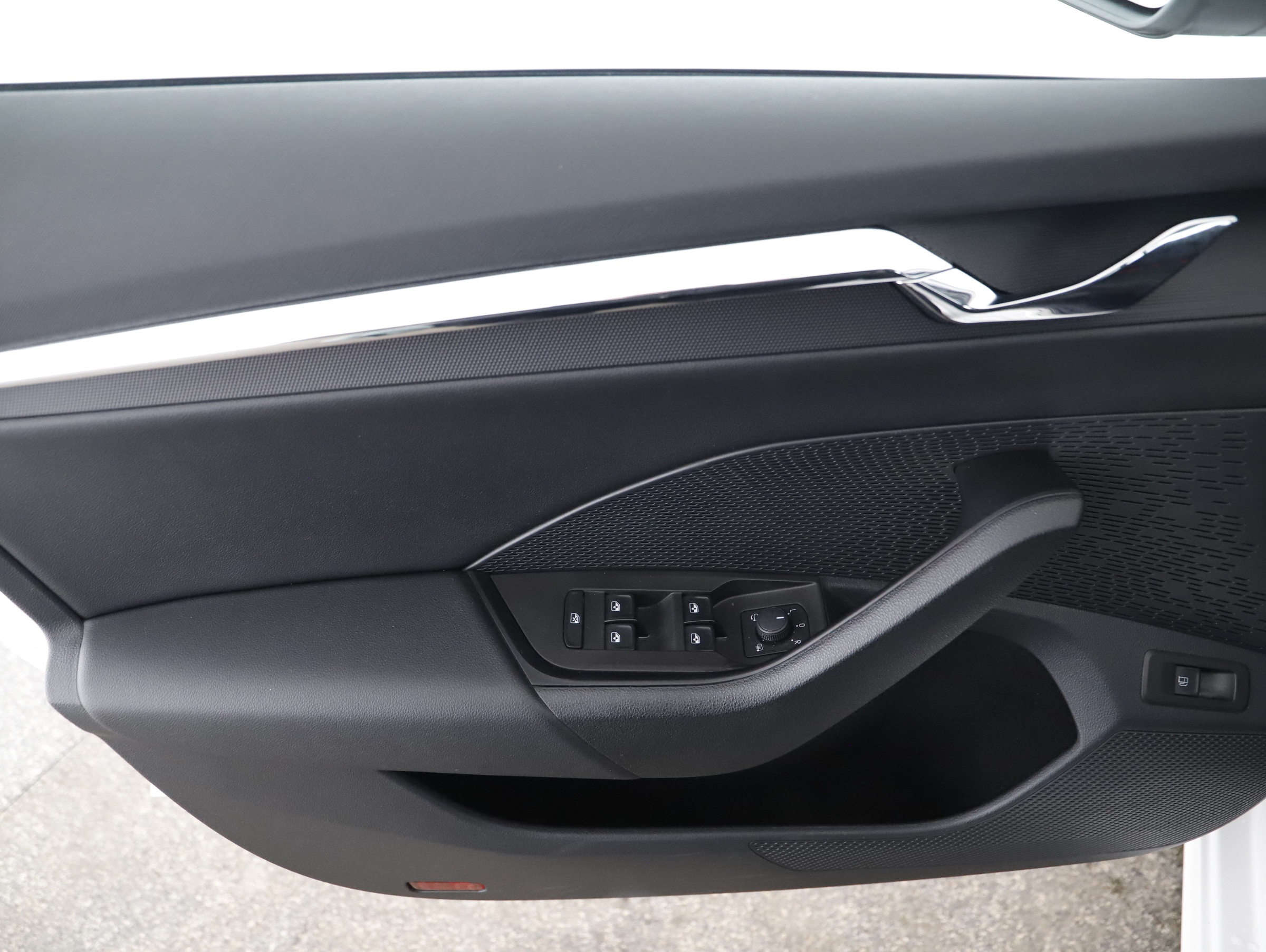 Skoda Octavia Combi 1.4 TSI Style iV | Bild 15 von 22