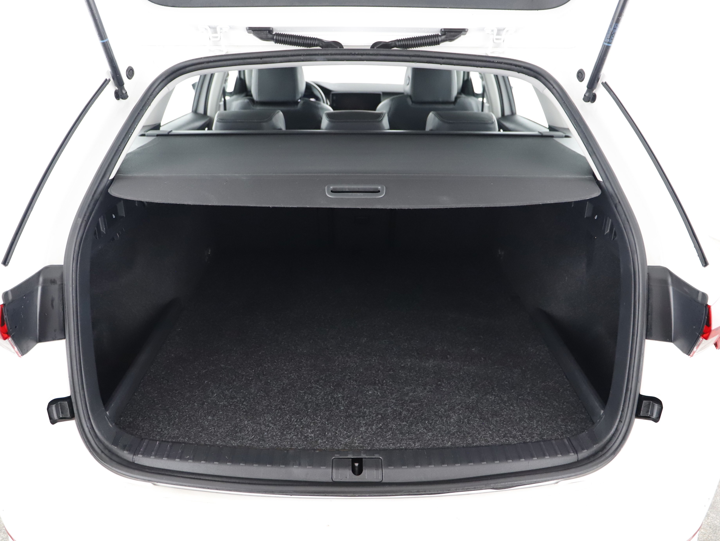 Skoda Octavia Combi 1.4 TSI Style iV | Bild 17 von 22