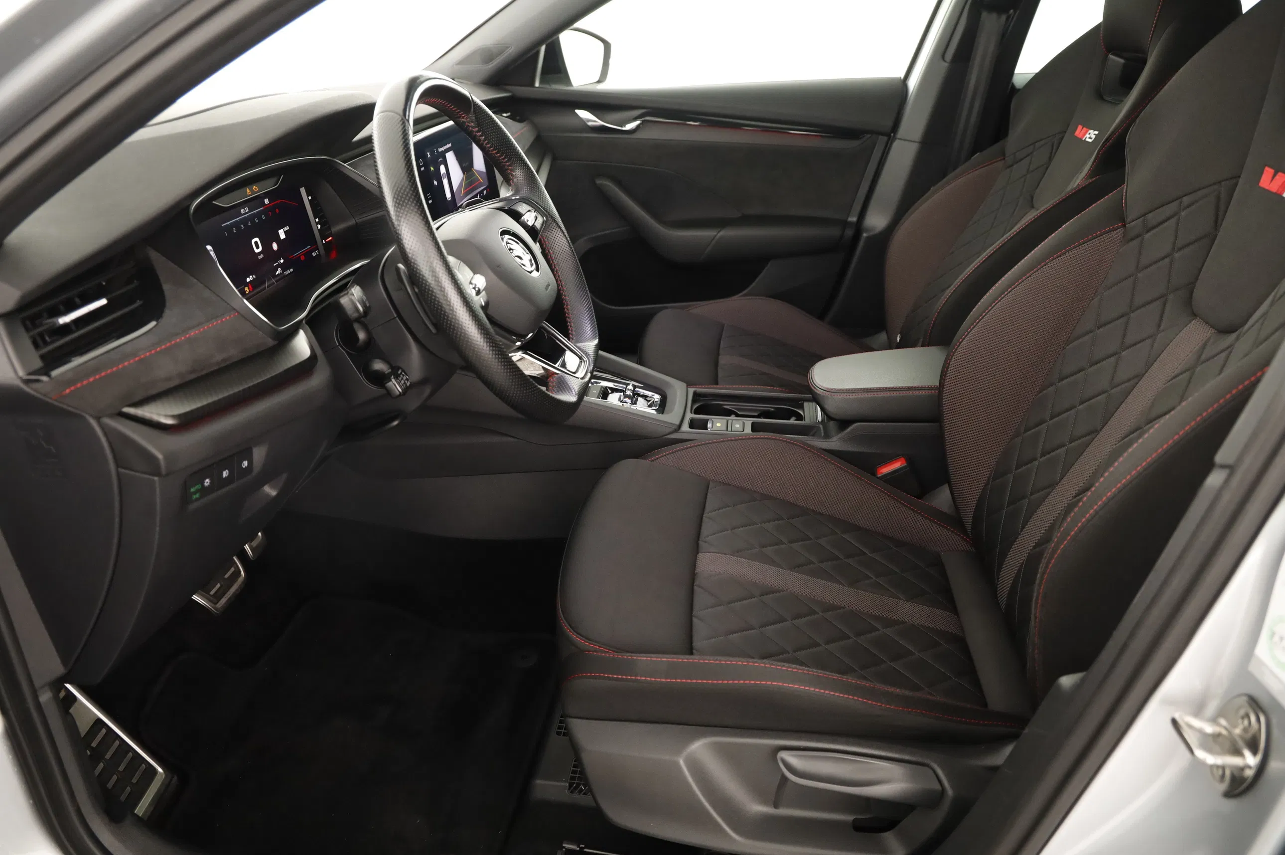 Skoda Octavia Combi 1.4 TSI RS iV | Bild 14 von 29