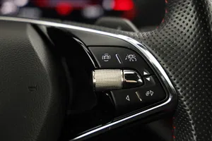 Skoda Octavia Combi 1.4 TSI RS iV | Thumbnail 18 von 29