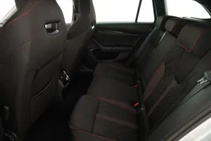 Skoda Octavia Combi 1.4 TSI RS iV | Thumbnail 24 von 29