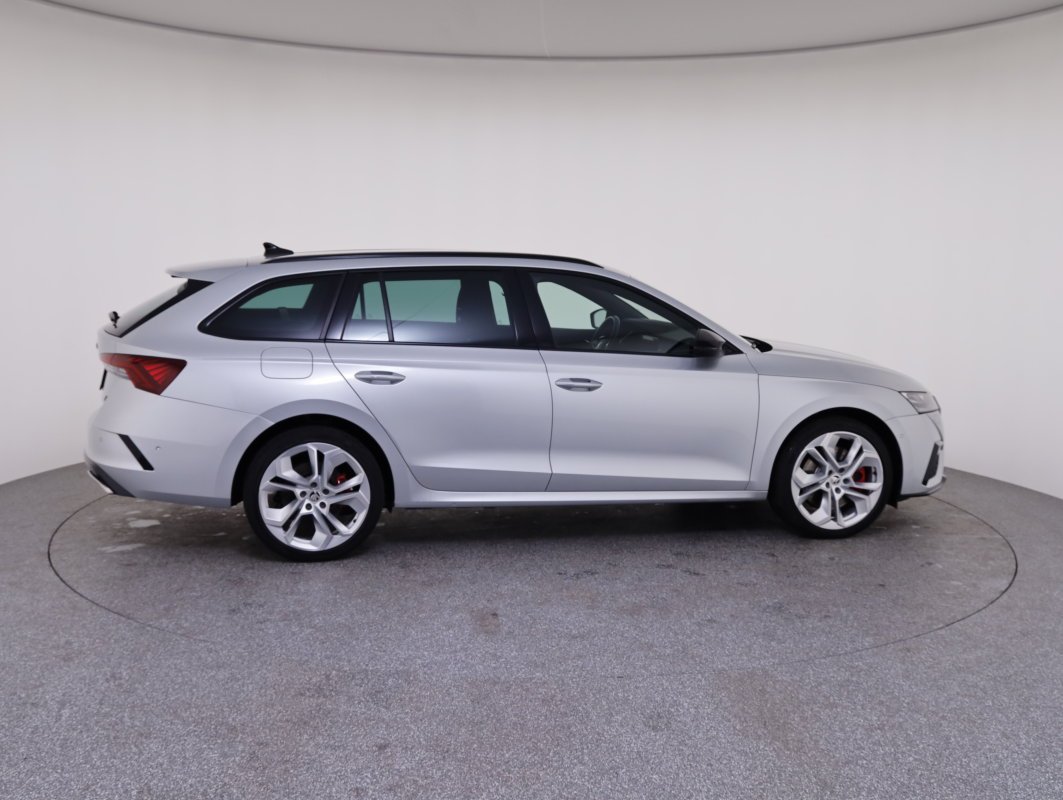 Skoda Octavia Combi 1.4 TSI RS iV | Bild 5 von 29