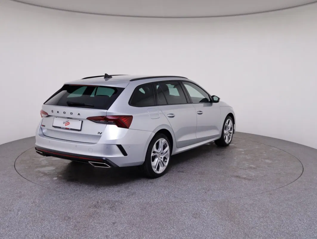 Skoda Octavia Combi 1.4 TSI RS iV | Bild 6 von 29