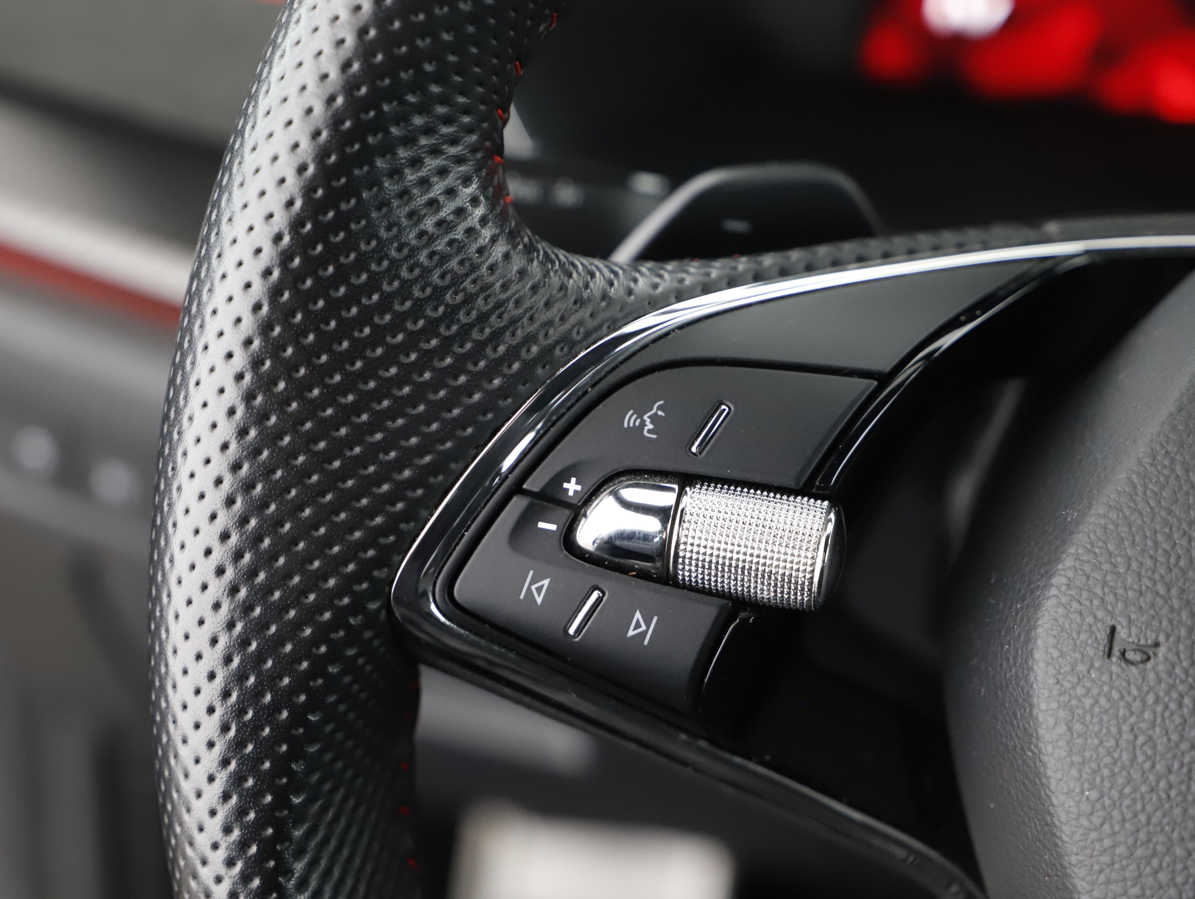 Skoda Octavia Combi 1.4 TSI RS iV | Bild 11 von 21