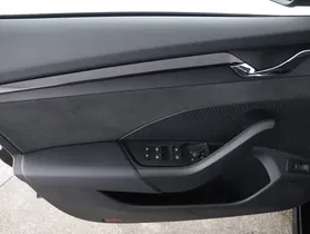 Skoda Octavia Combi 1.4 TSI RS iV | Thumbnail 15 von 23