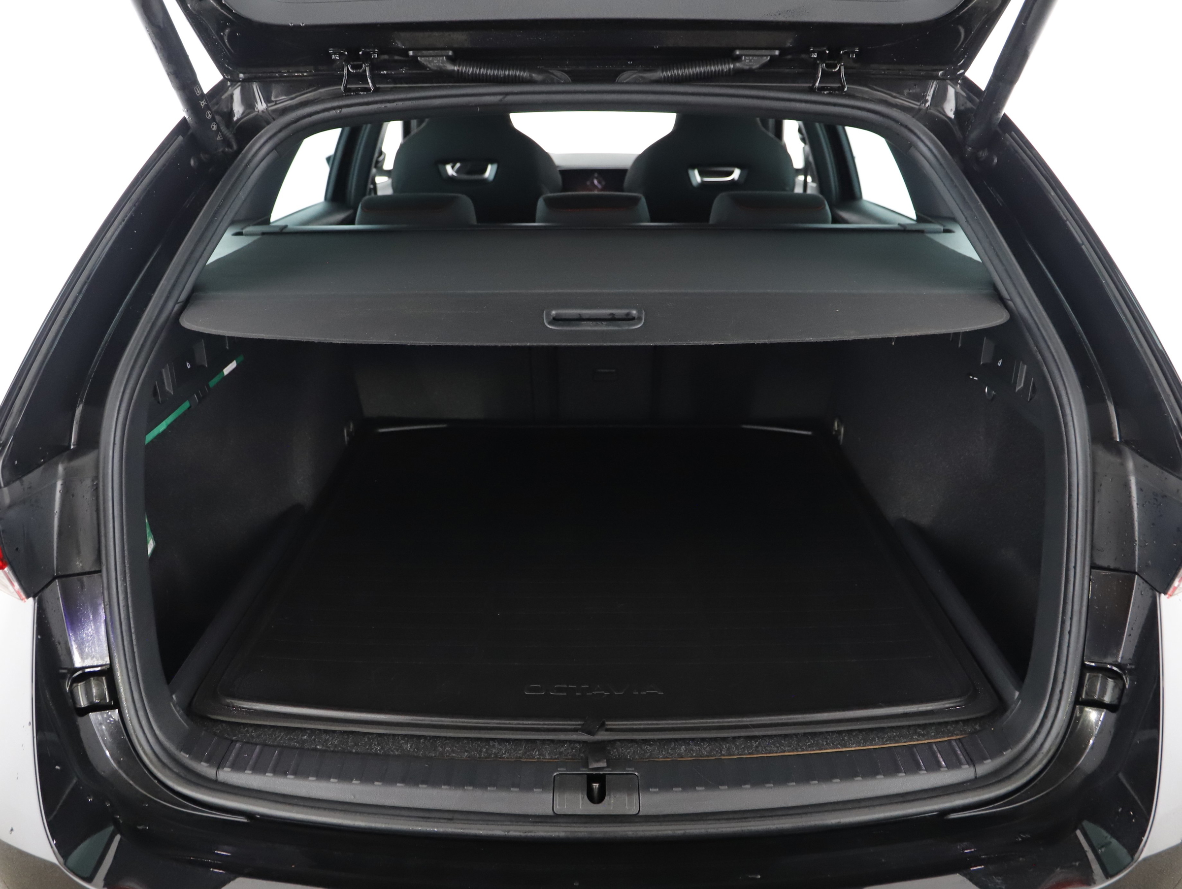 Skoda Octavia Combi 1.4 TSI RS iV | Bild 17 von 23