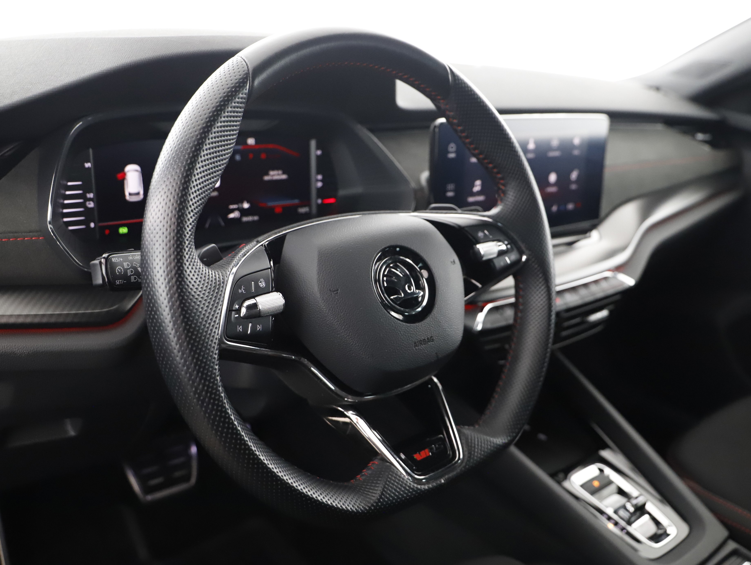 Skoda Octavia Combi 1.4 TSI RS iV | Bild 5 von 23