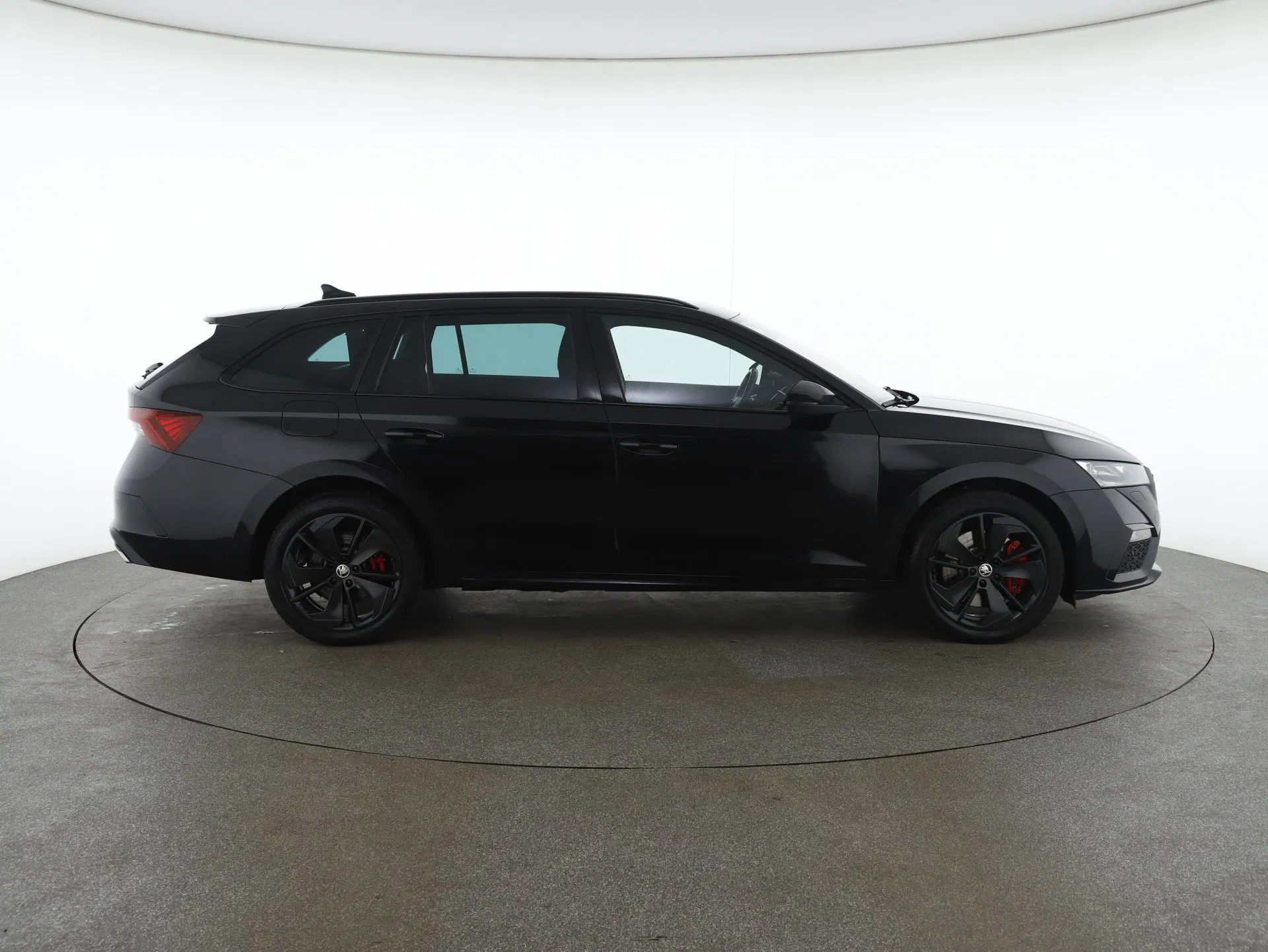 Skoda Octavia Combi 1.4 TSI RS iV | Bild 28 von 30