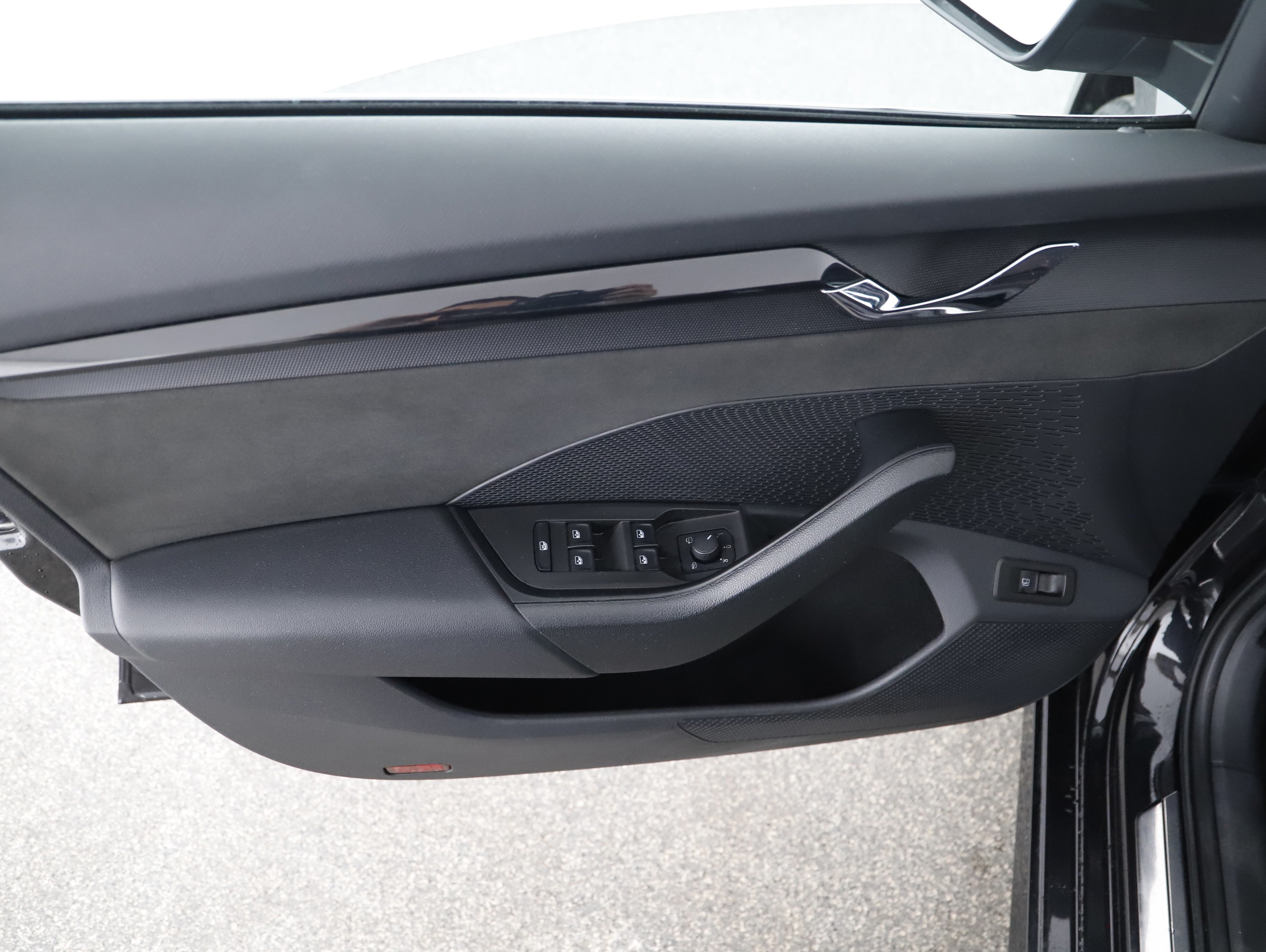 Skoda Octavia Combi 1.4 TSI RS iV | Bild 3 von 30