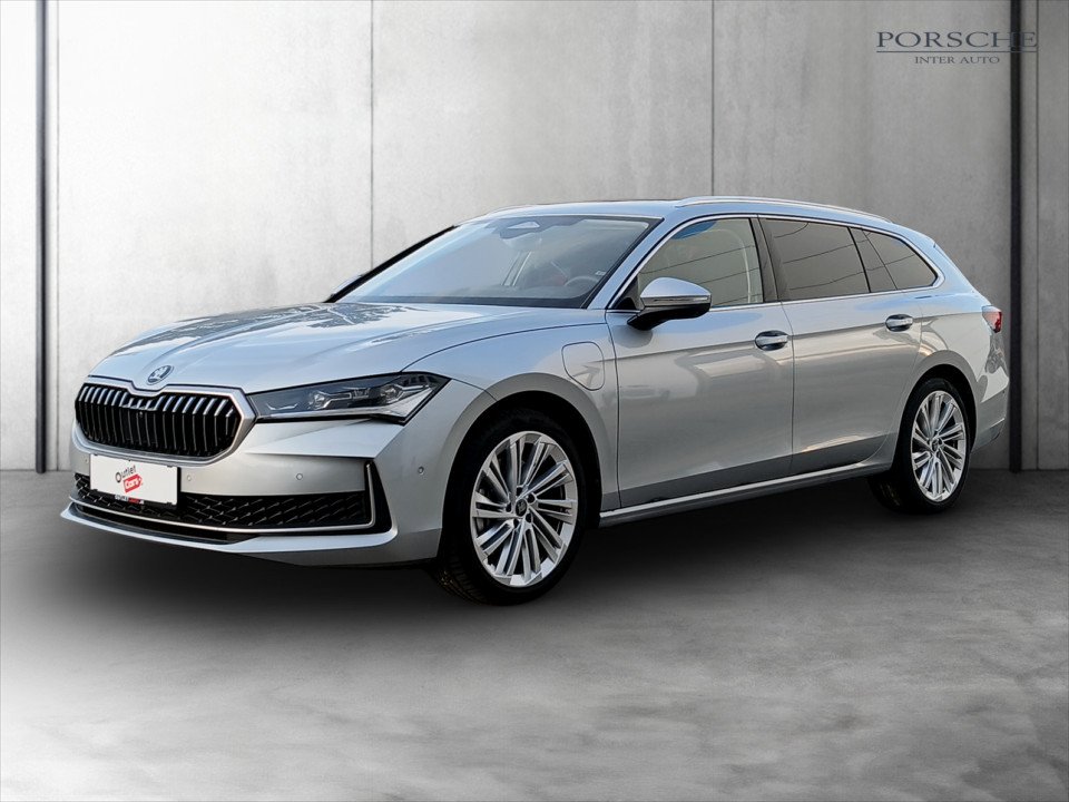 Skoda Superb Combi 1.5TSI iV DSG | Bild 2 von 17