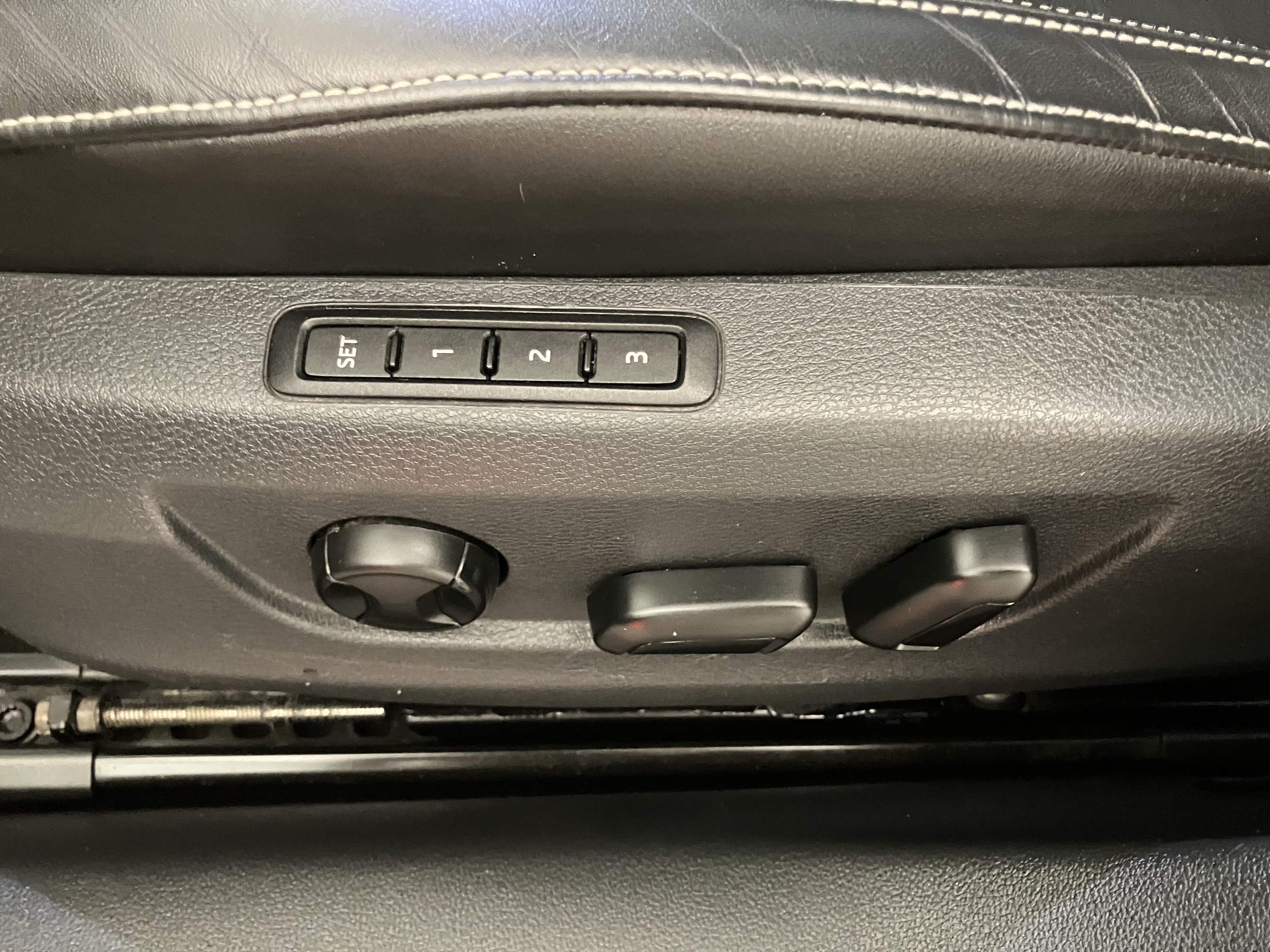 Skoda SUPERB Combi iV SPORTLINE DSG | Bild 13 von 31