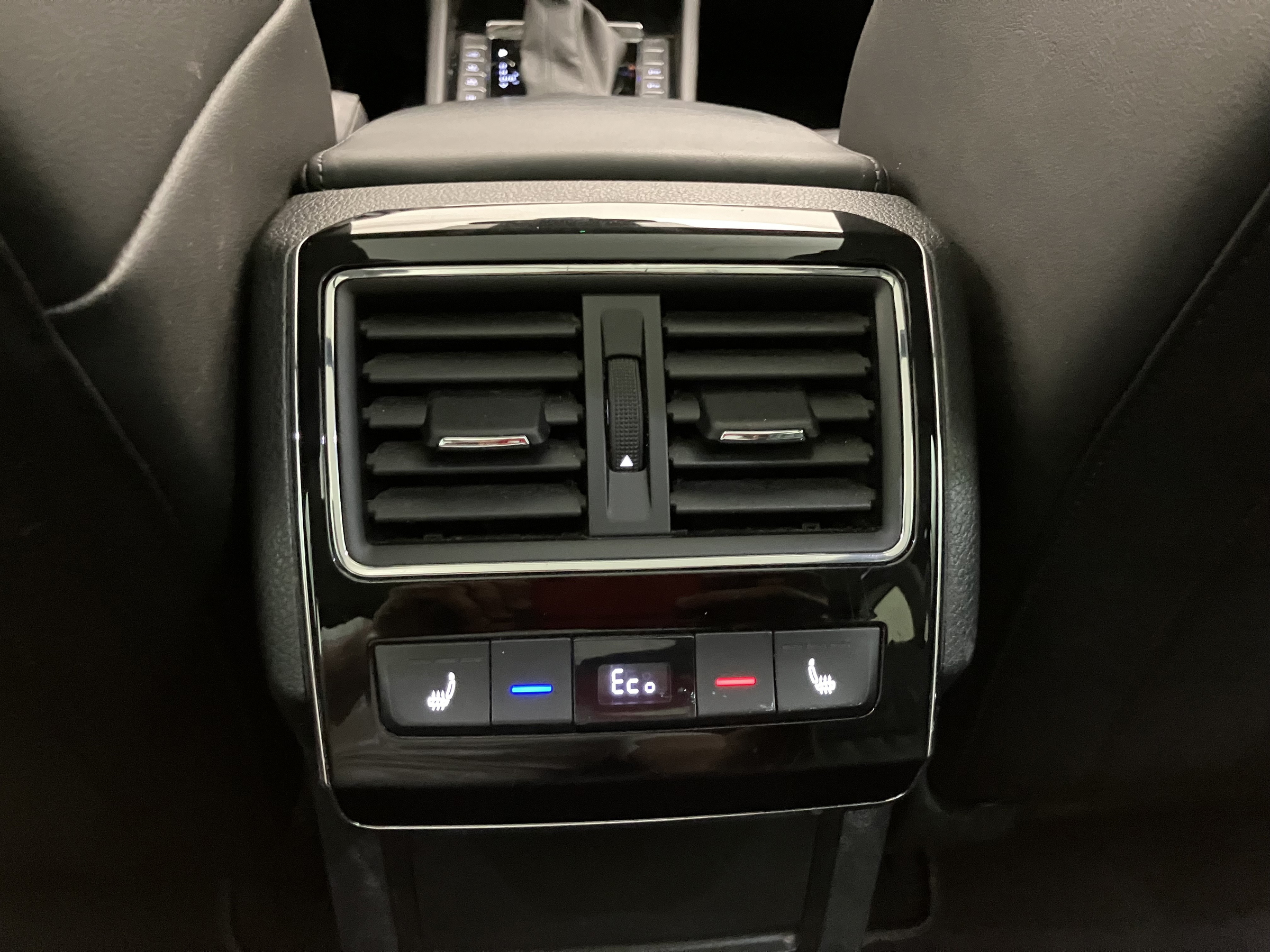 Skoda SUPERB Combi iV SPORTLINE DSG | Bild 28 von 31