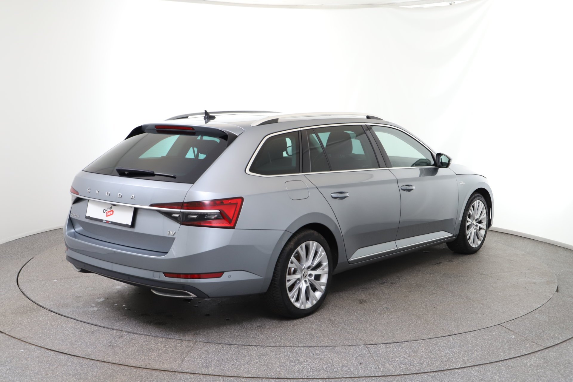 Skoda SUPERB Combi iV SPORTLINE DSG | Bild 6 von 31
