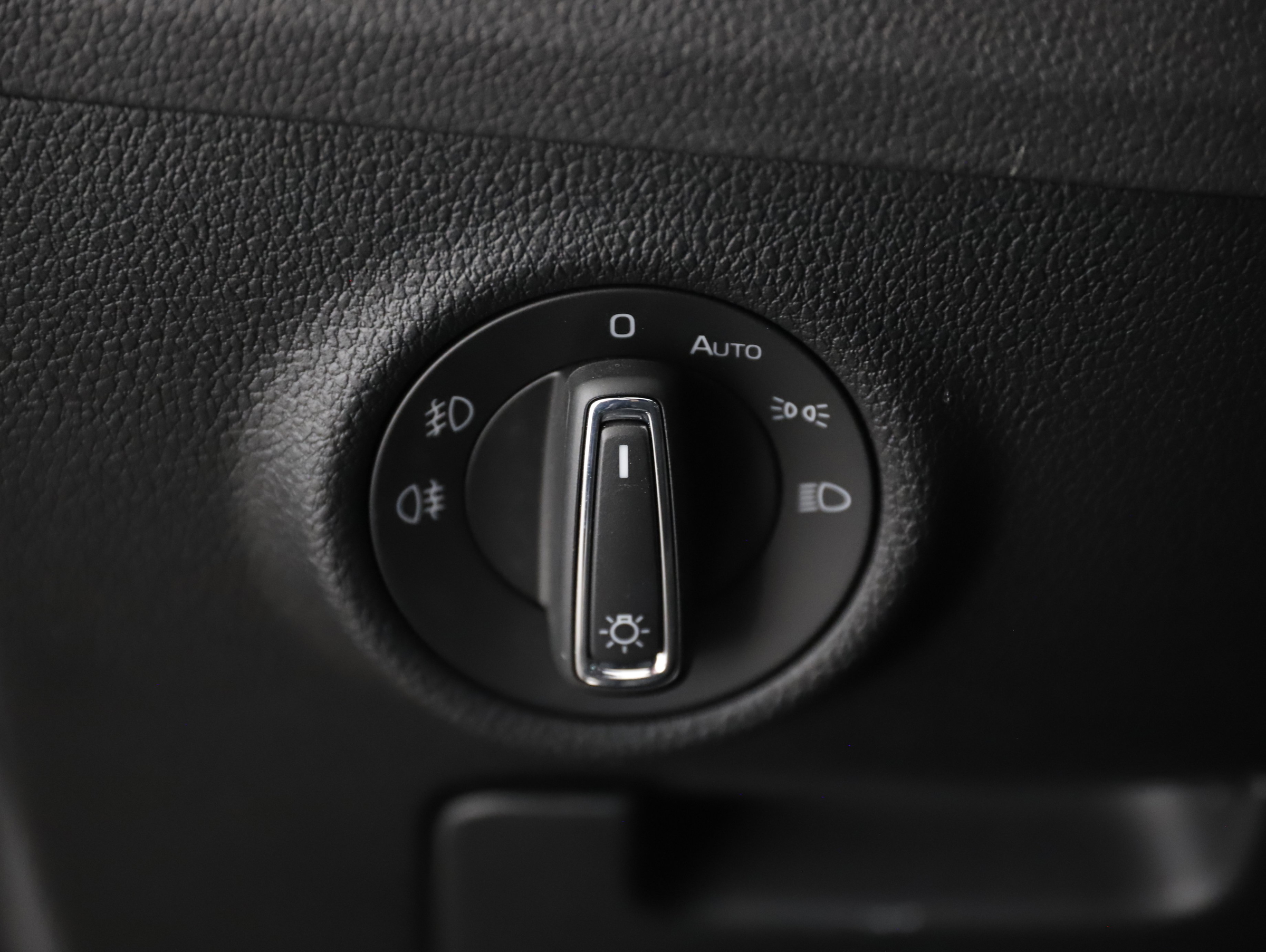 Skoda Superb Combi 1.4 TSI iV Sportline | Bild 7 von 28