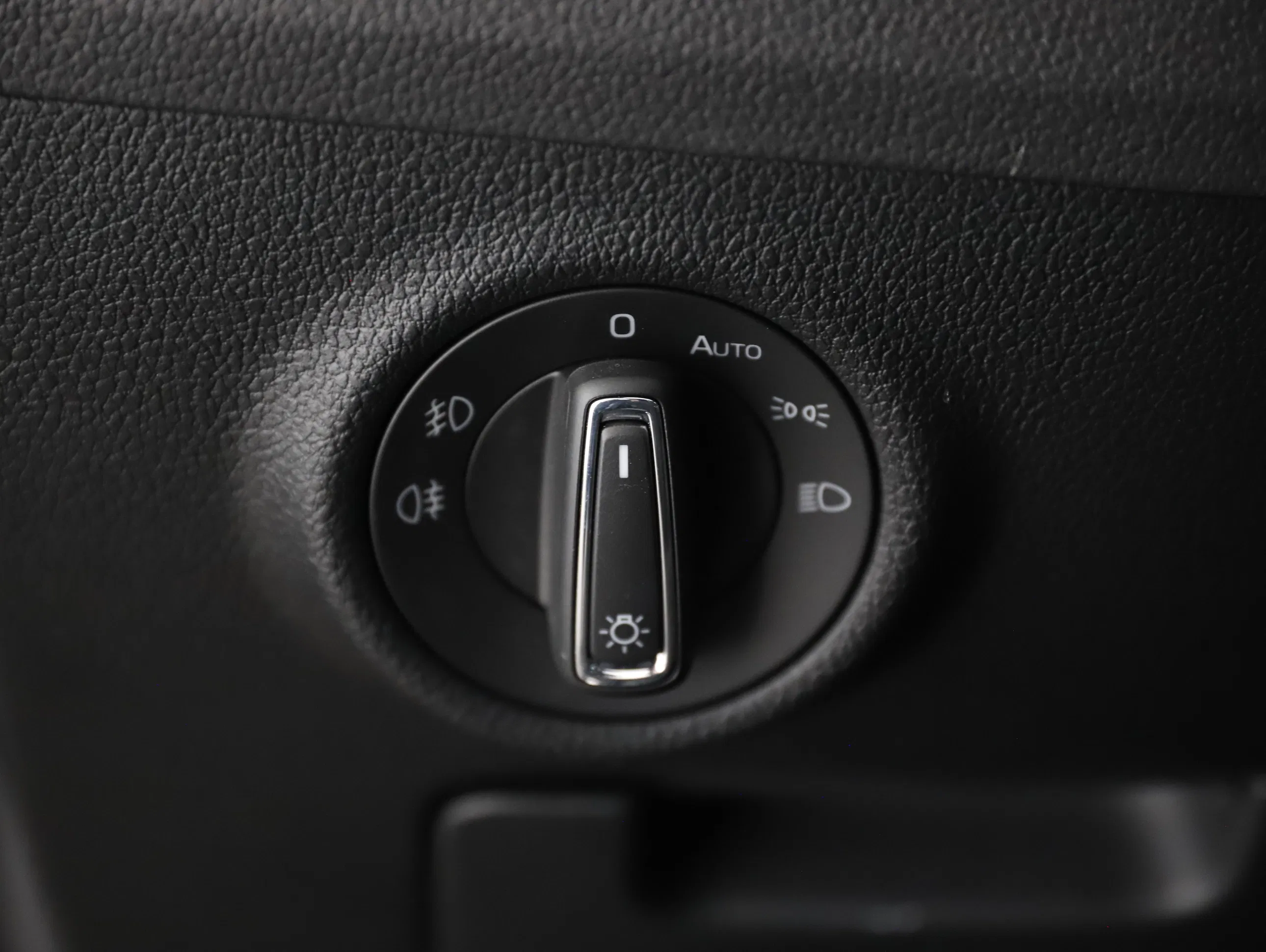 Skoda Superb Combi 1.4 TSI iV Sportline | Bild 7 von 28