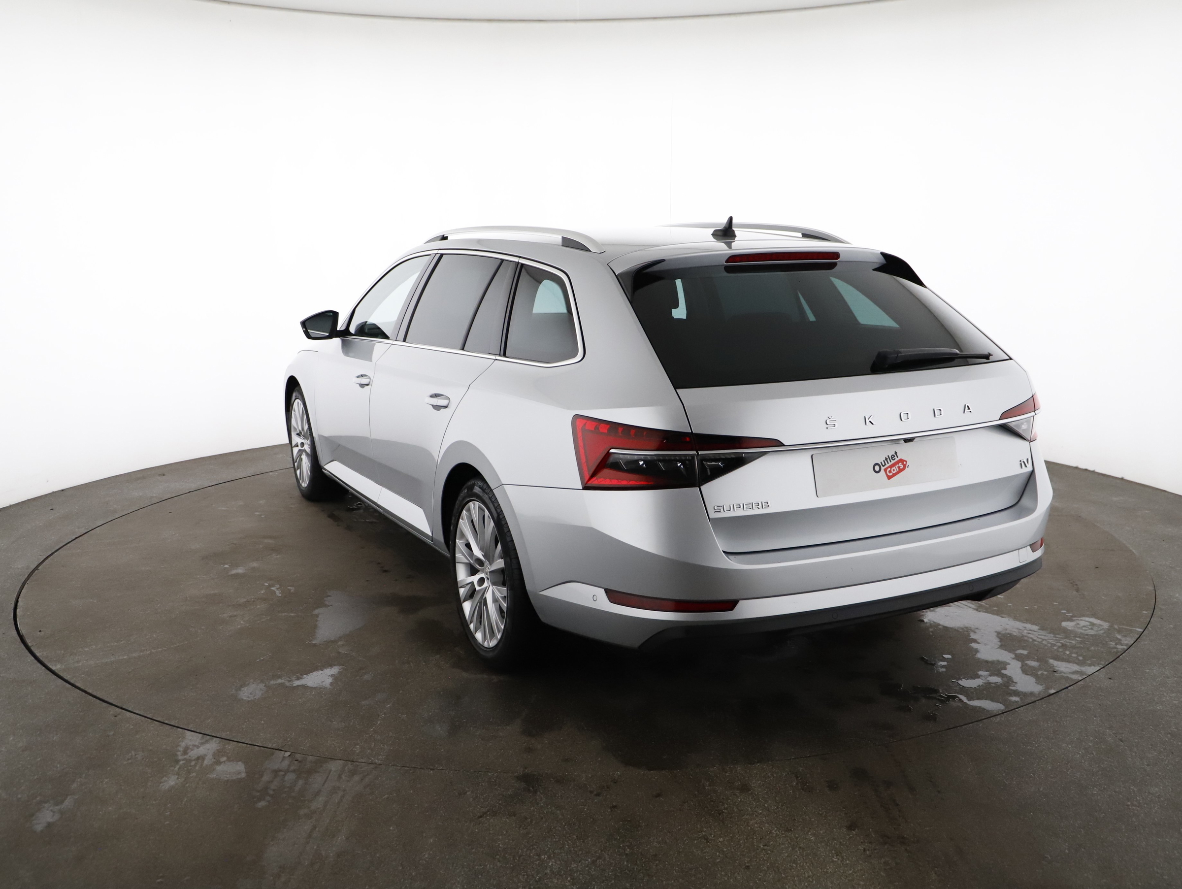 Skoda Superb Combi 1.4 TSI iV Style | Bild 21 von 25