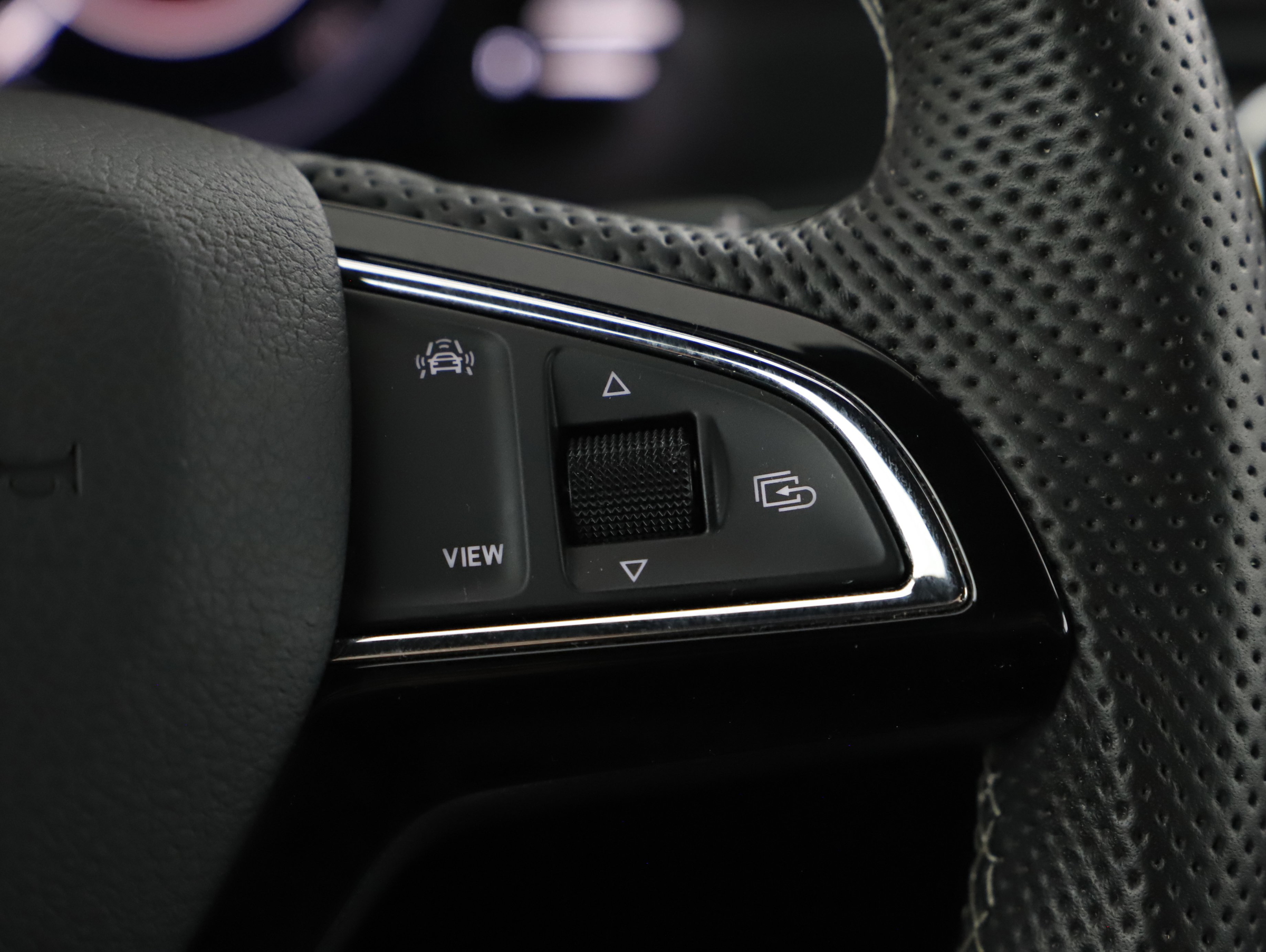 Skoda Superb Combi 1.4 TSI iV Sportline | Bild 14 von 26