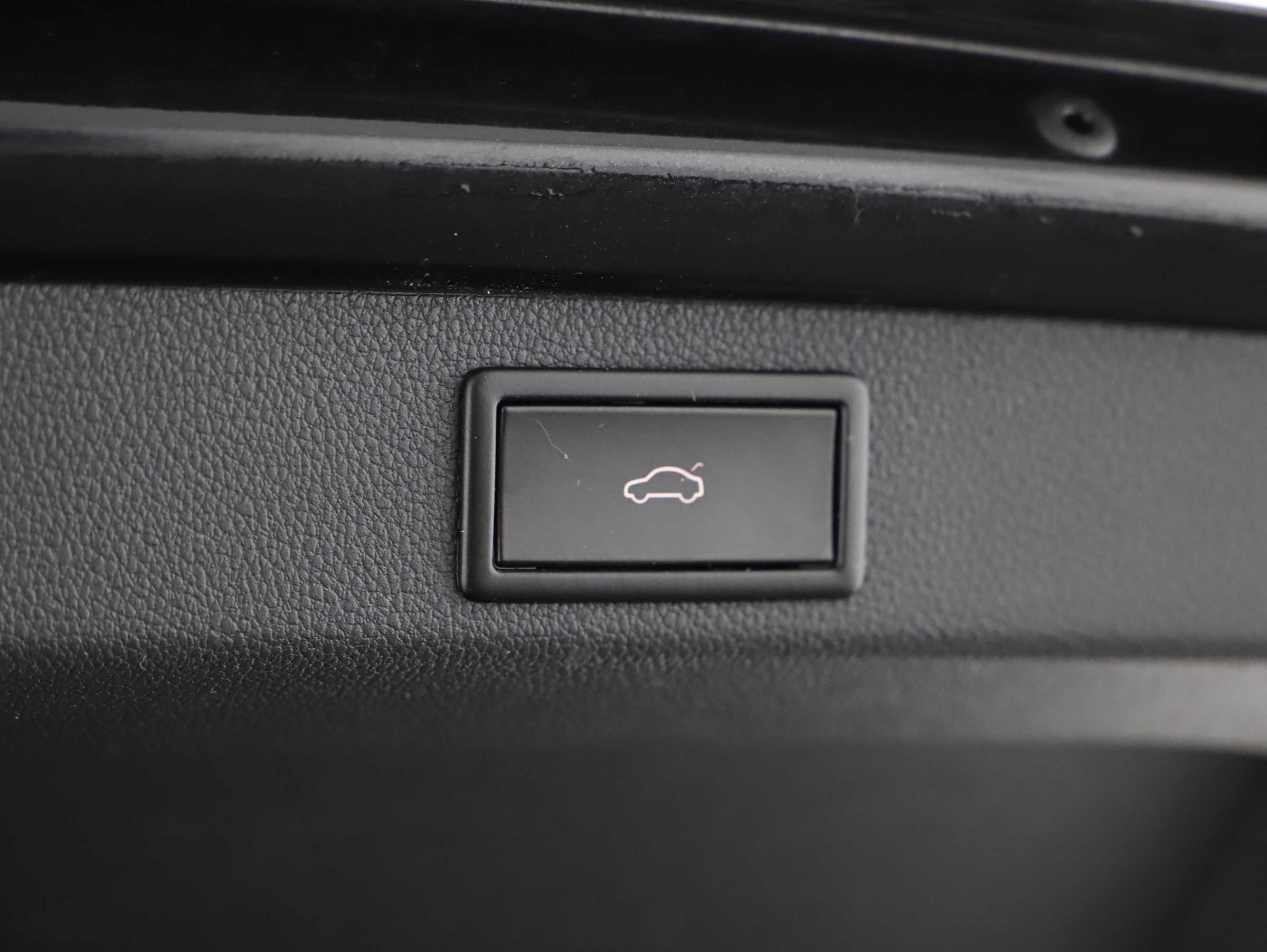 Skoda Superb Combi 1.4 TSI iV Sportline | Bild 22 von 26