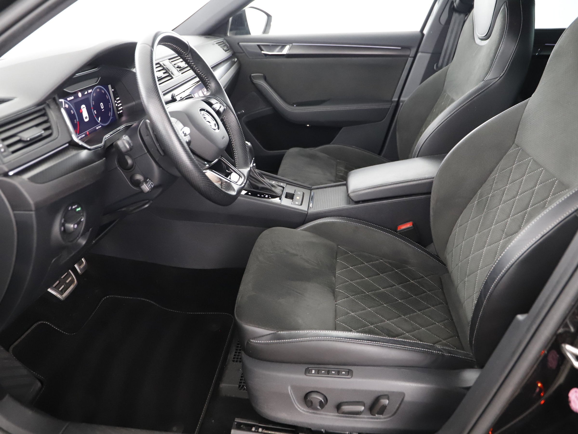 Skoda Superb Combi 1.4 TSI iV Sportline | Bild 1 von 23
