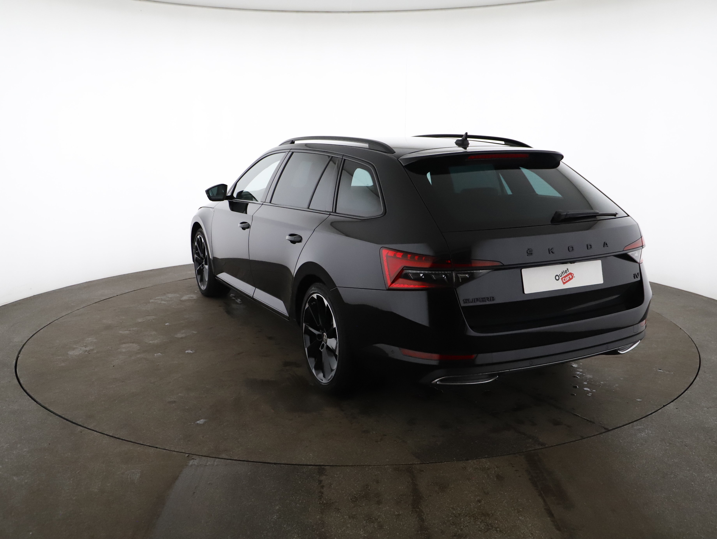 Skoda Superb Combi 1.4 TSI iV Sportline | Bild 19 von 23