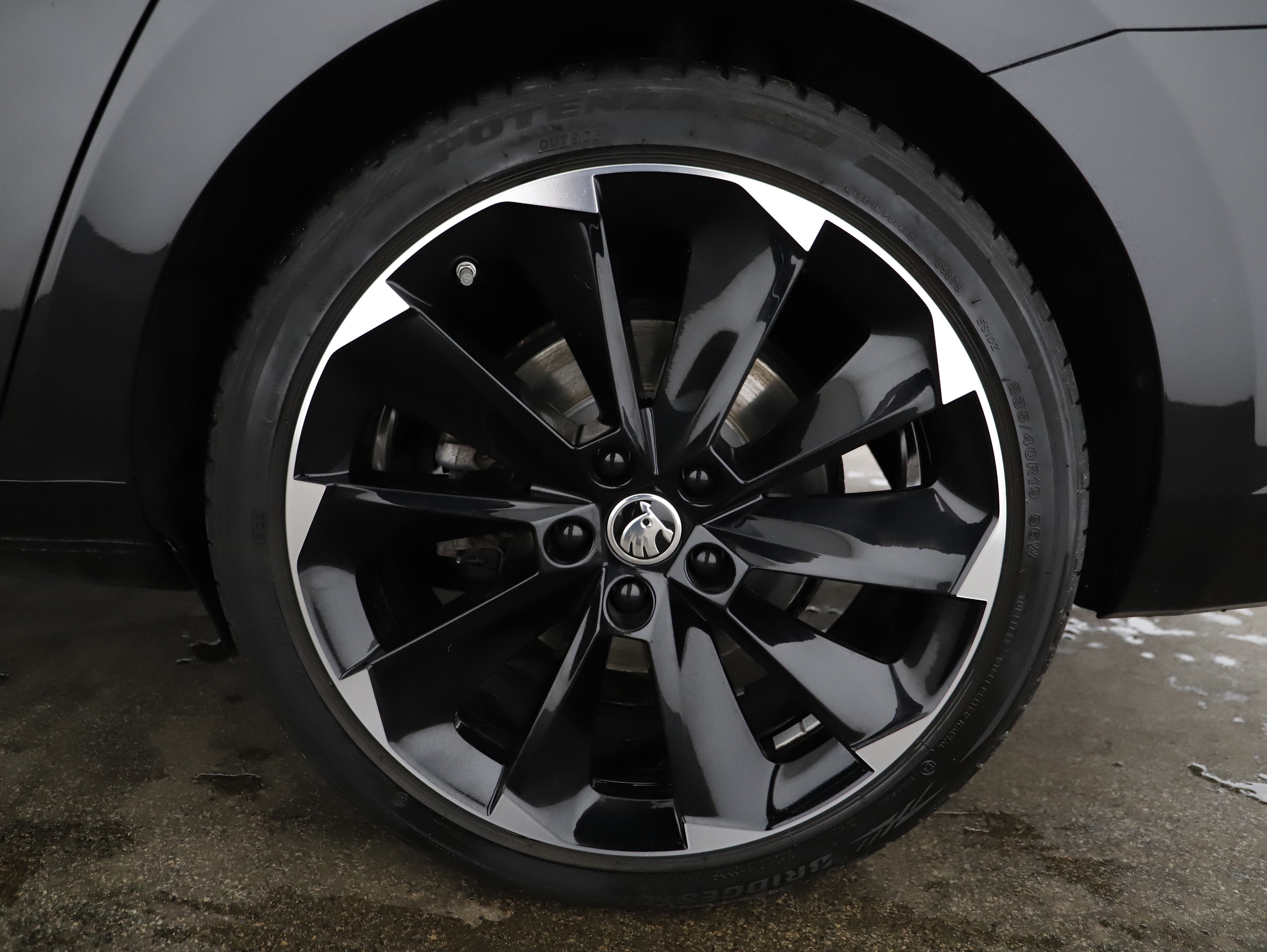 Skoda Superb Combi 1.4 TSI iV Sportline | Bild 22 von 23