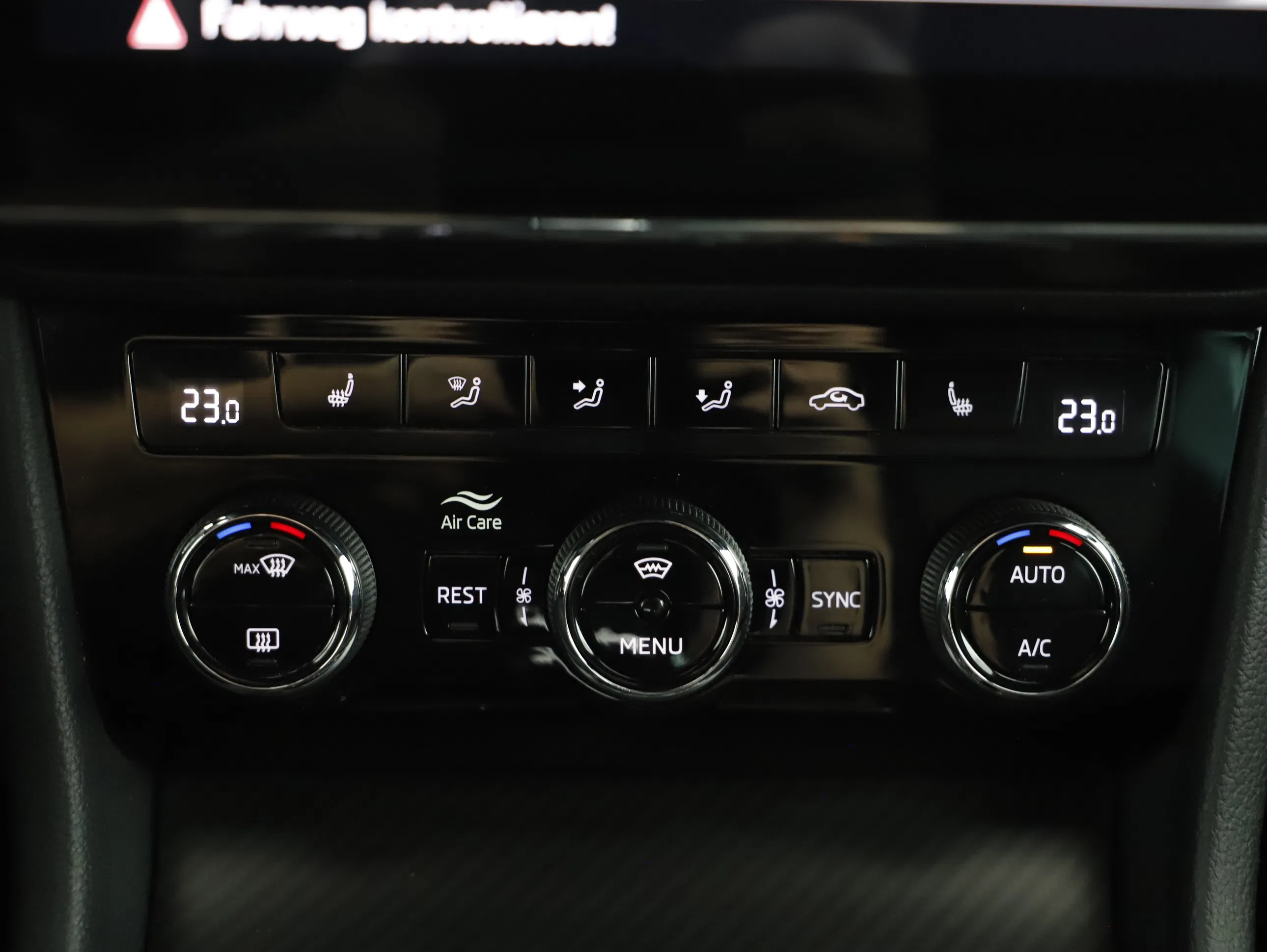 Skoda Superb Combi 1.4 TSI iV Sportline | Bild 19 von 28