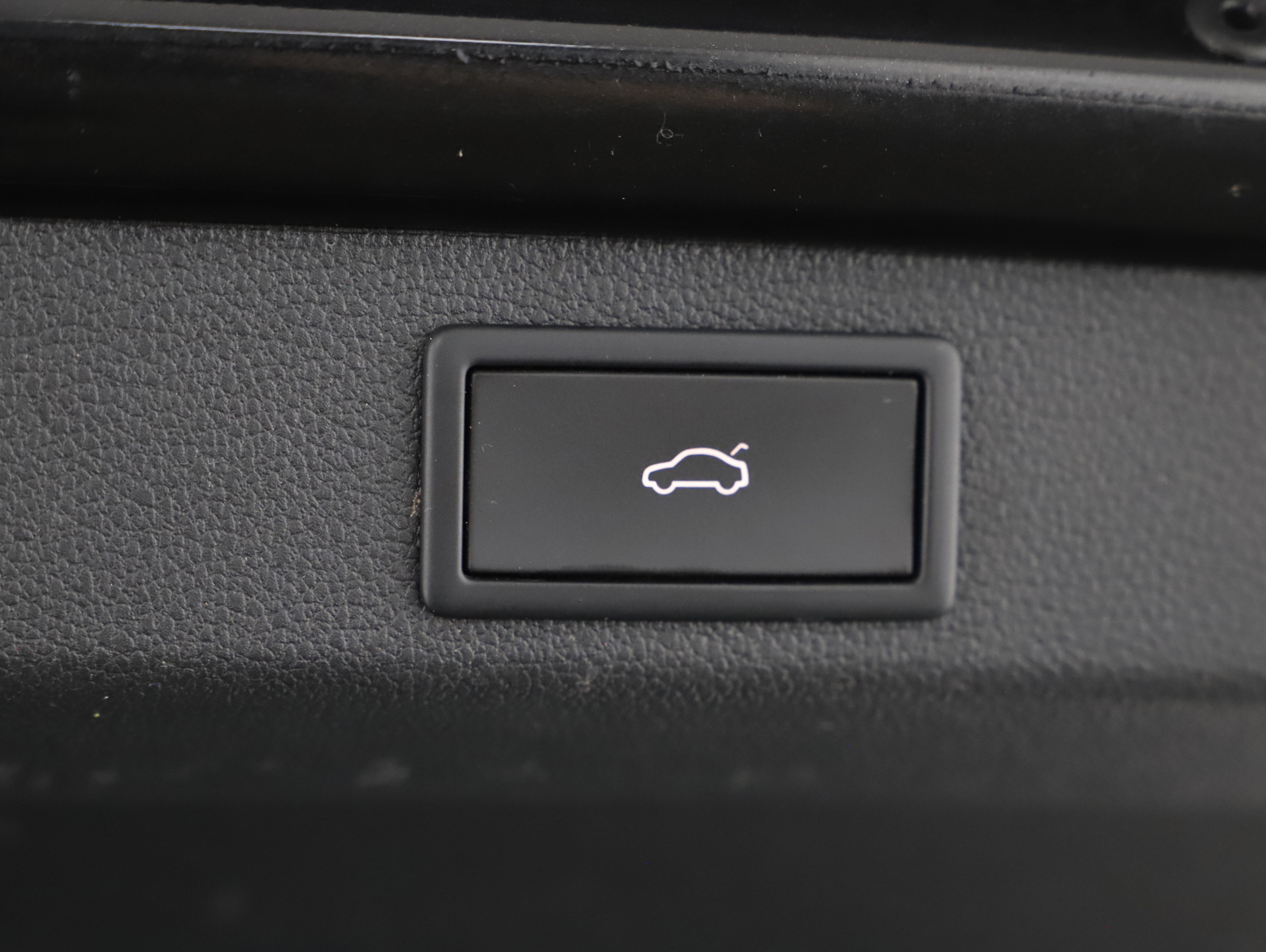 Skoda Superb Combi 1.4 TSI iV Sportline | Bild 22 von 28