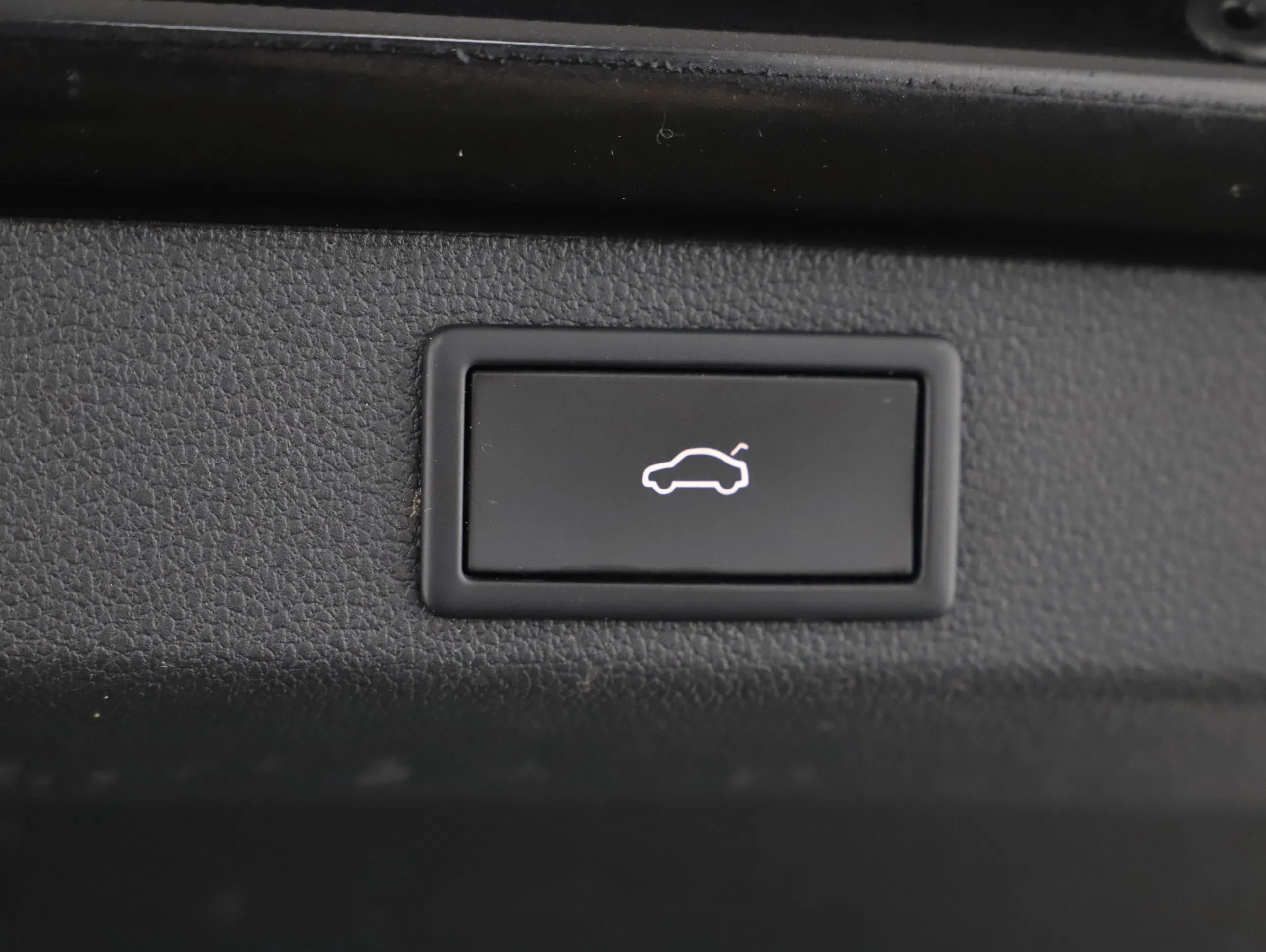 Skoda Superb Combi 1.4 TSI iV Sportline | Bild 22 von 28