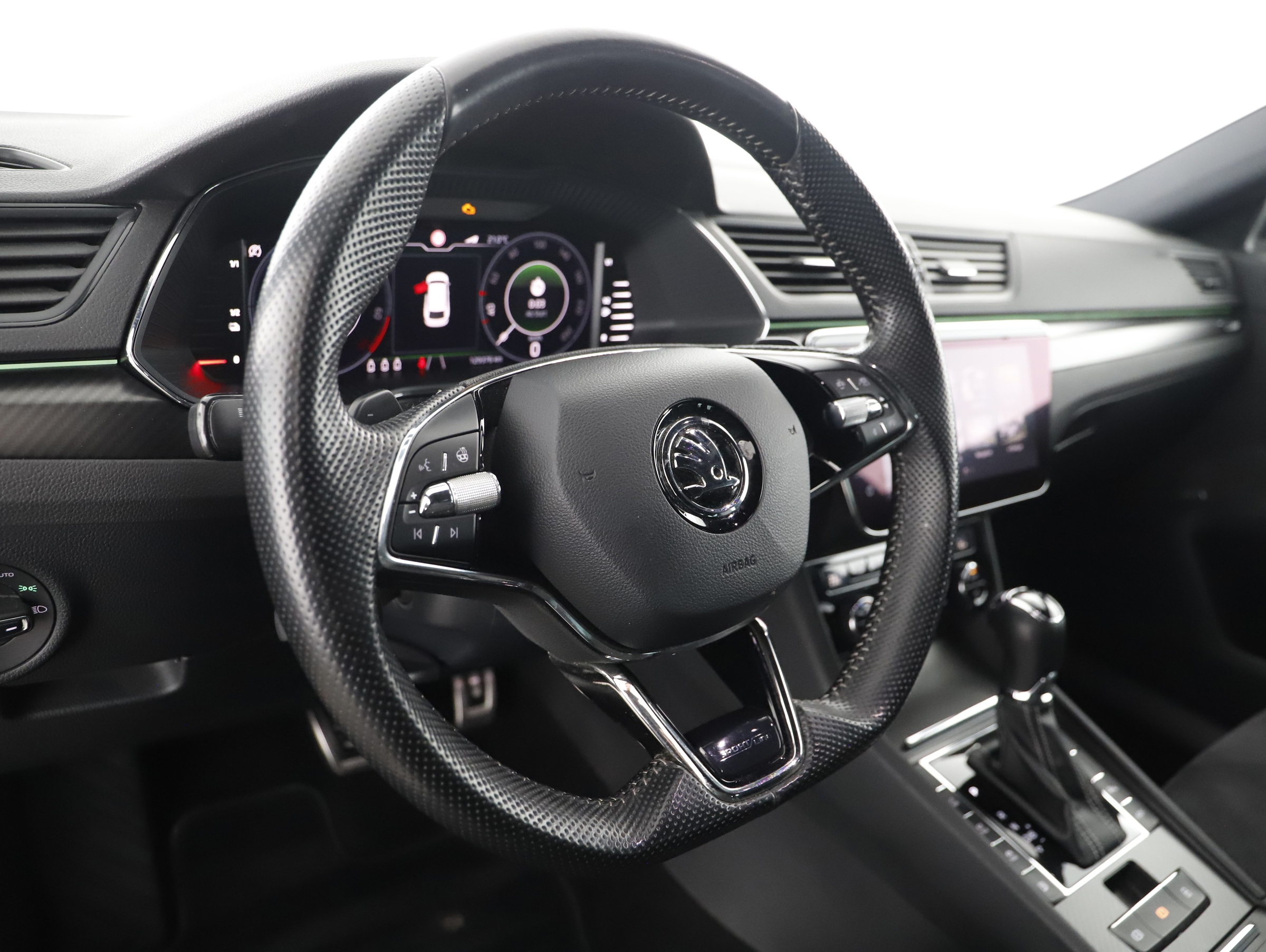 Skoda Superb Combi 1.4 TSI iV Sportline | Bild 10 von 28