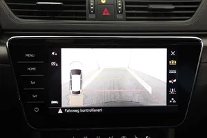 Skoda Superb Combi 1.4 TSI iV Sportline | Thumbnail 14 von 31