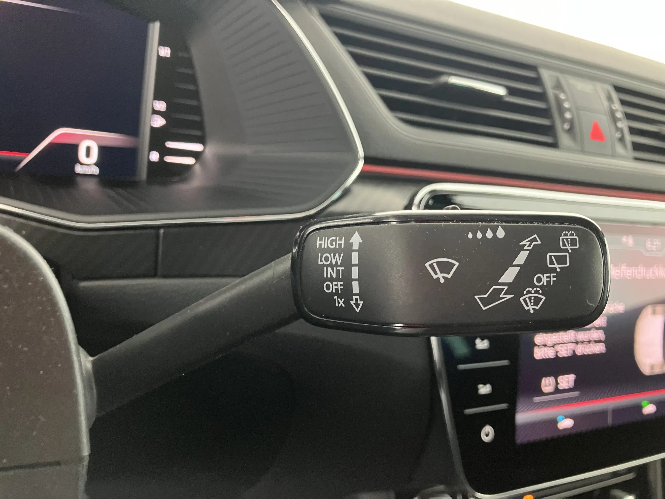 Skoda Superb Combi 1.4 TSI iV Sportline | Bild 26 von 31