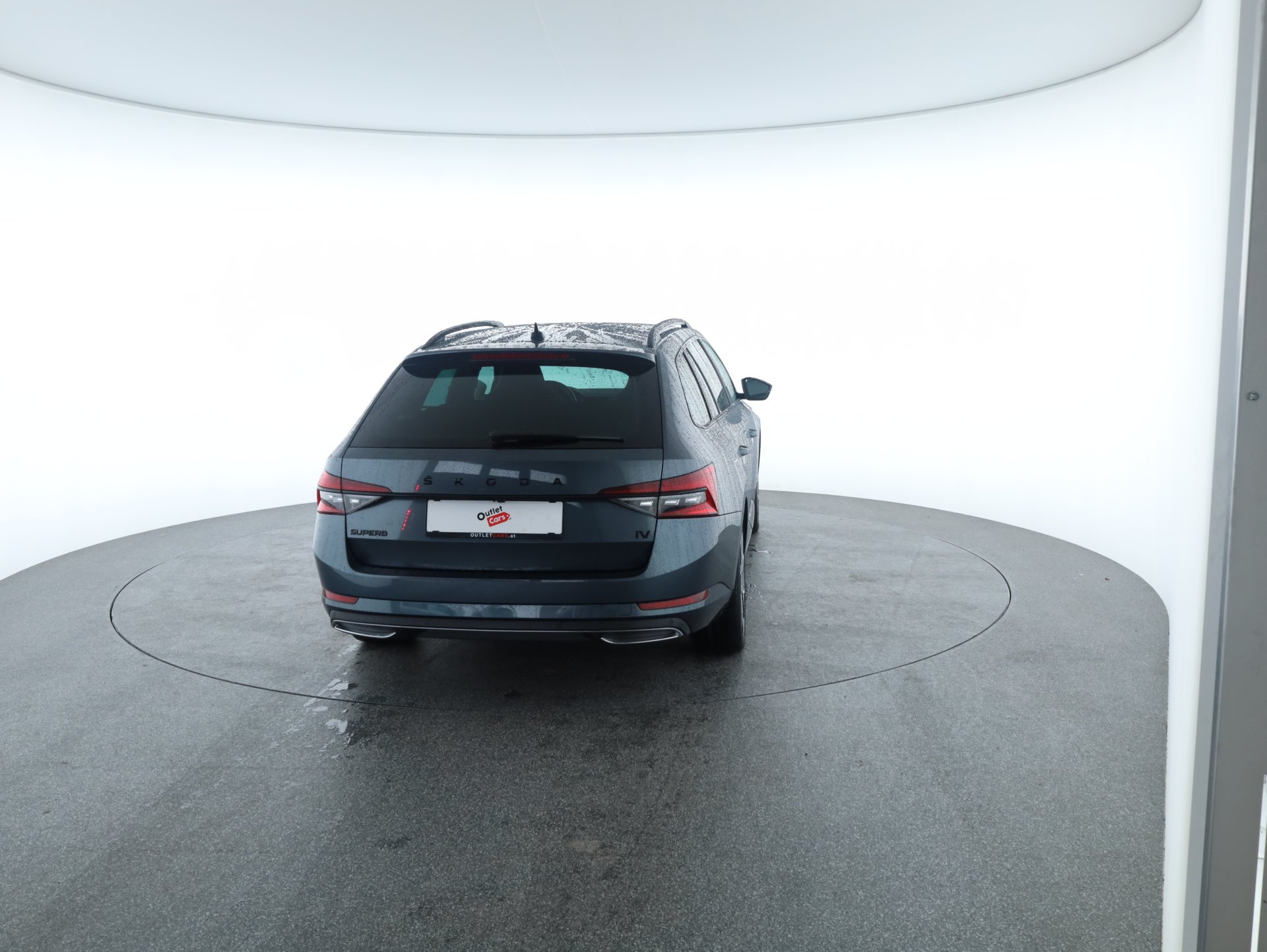 Skoda Superb Combi 1.4 TSI iV Sportline | Bild 30 von 31