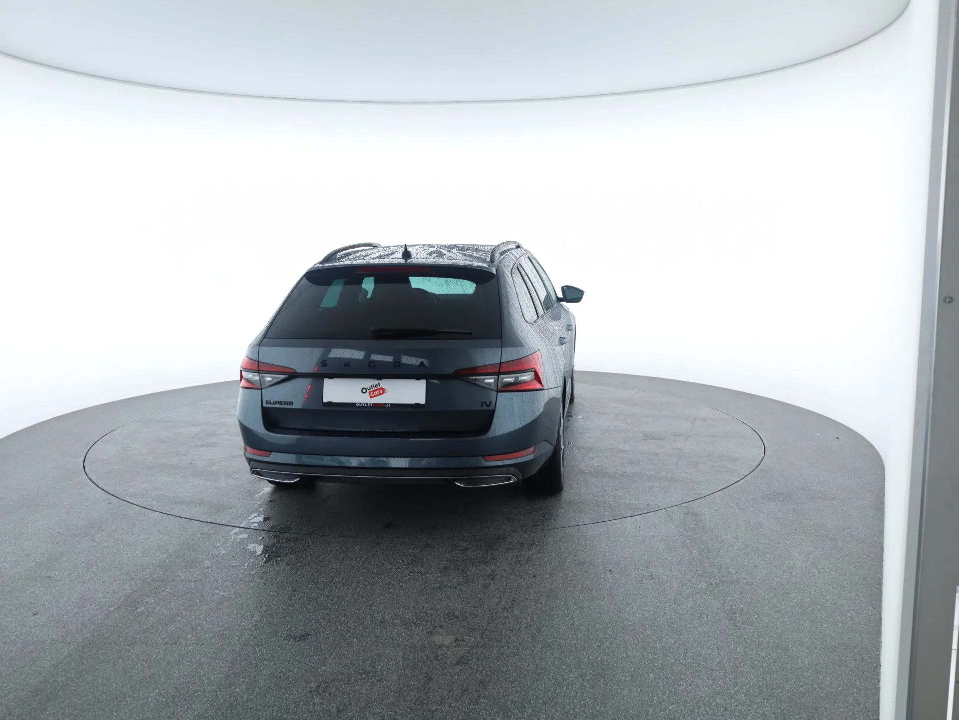 Skoda Superb Combi 1.4 TSI iV Sportline | Bild 30 von 31