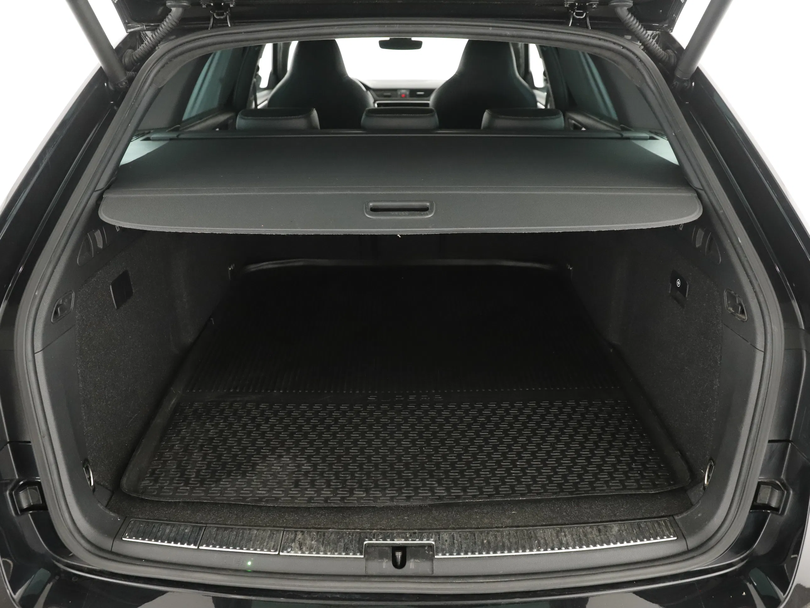 Skoda Superb Combi 1.4 TSI iV Sportline | Bild 11 von 31